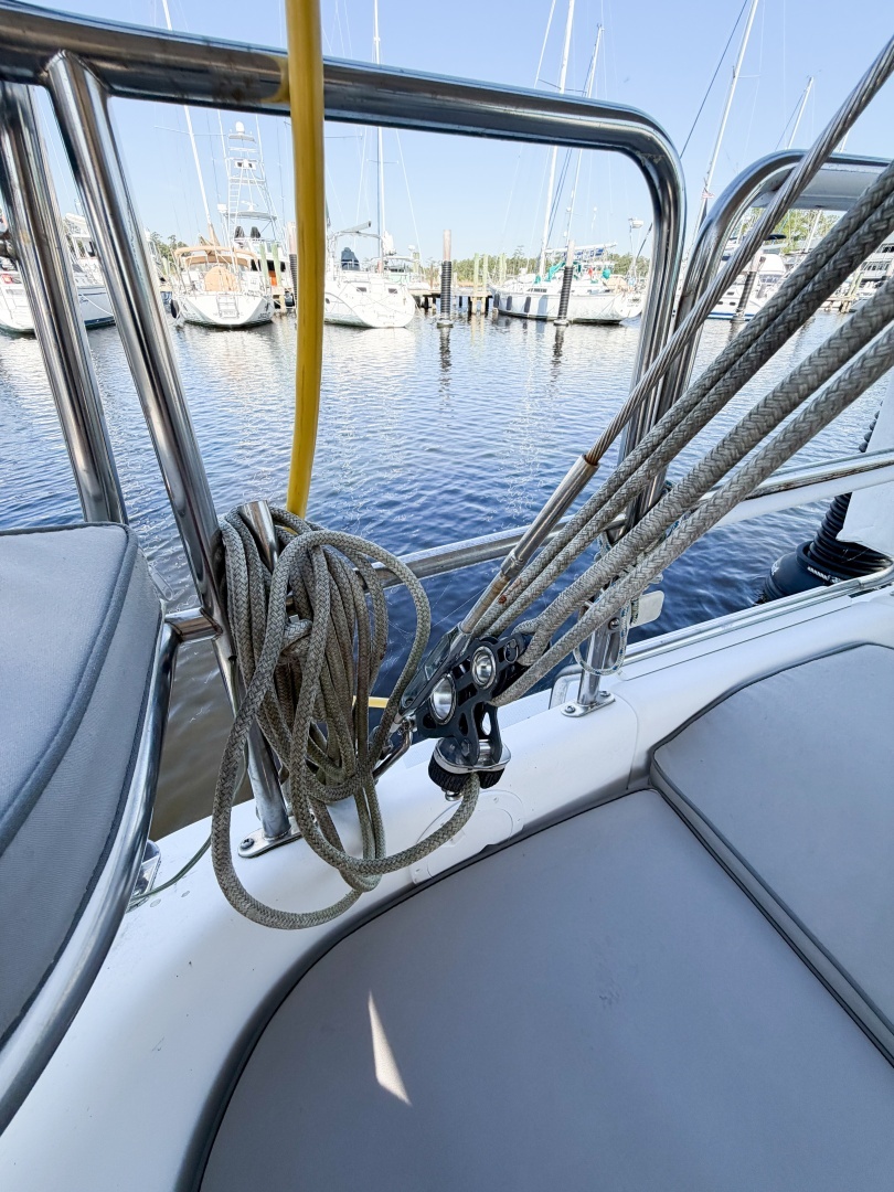 1996 Catalina 36 Mk II - Image 18