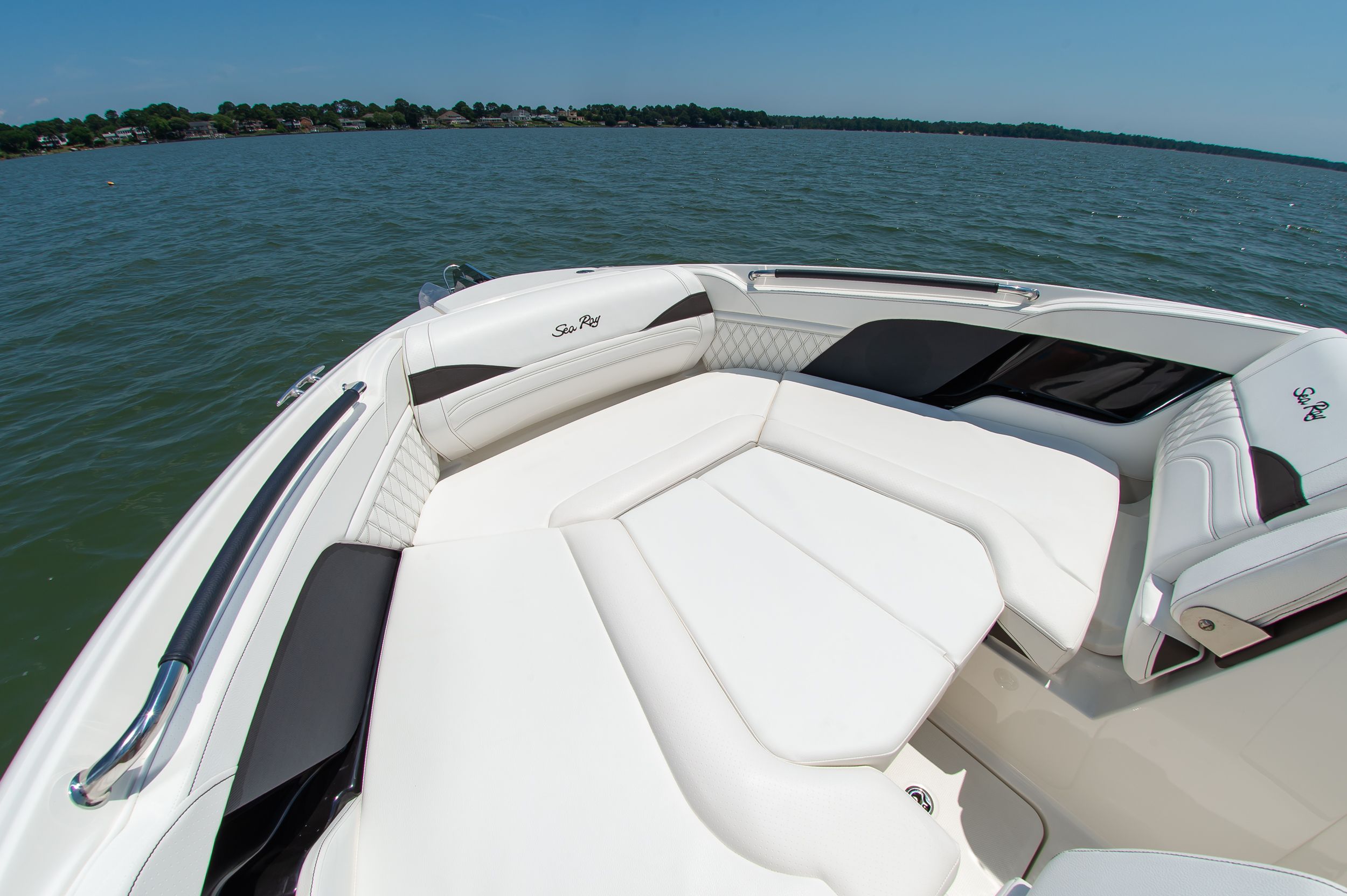 2023 Sea Ray SLX 260 - 17