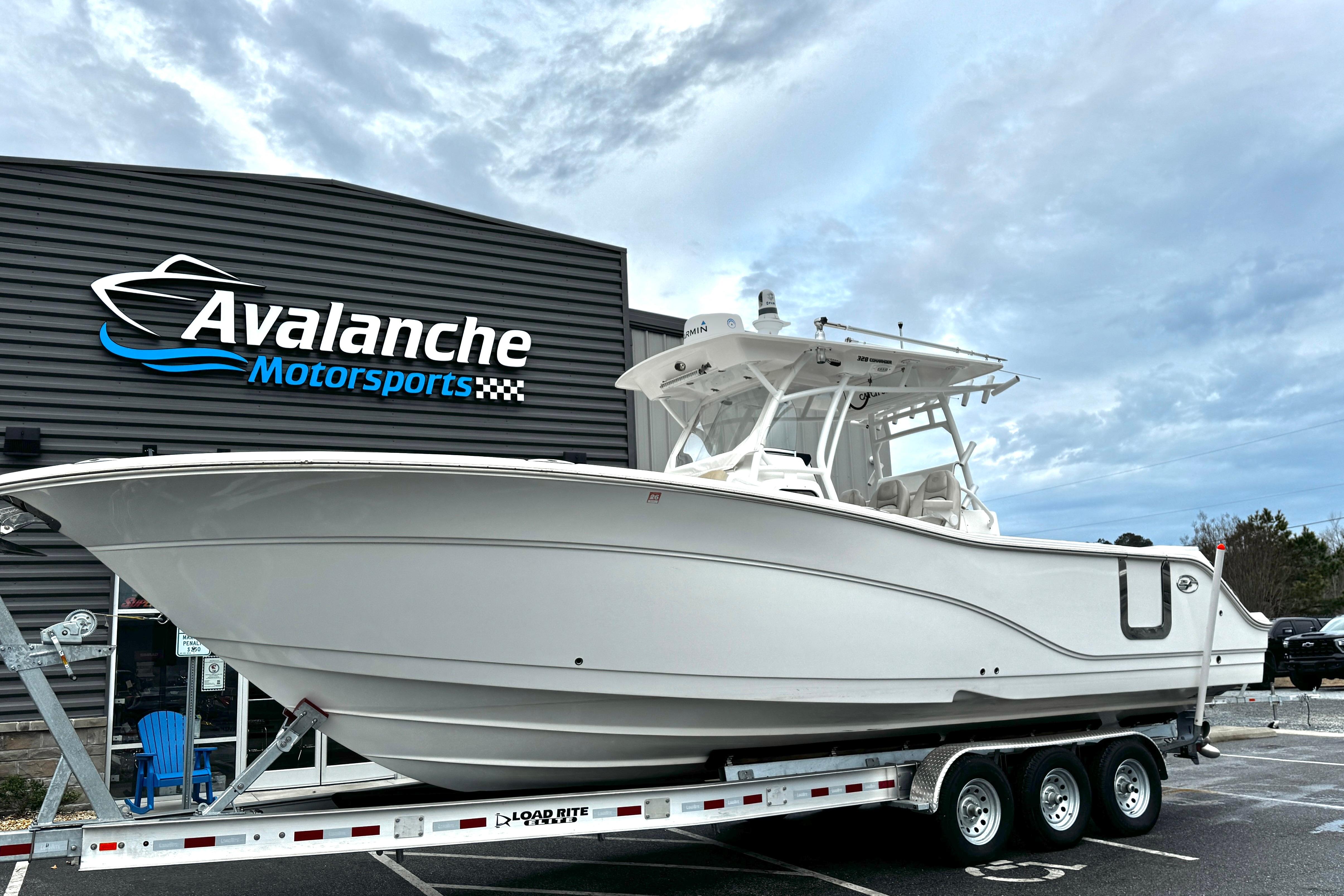2021 Sea Fox 328 Commander