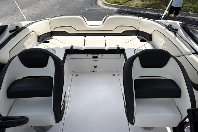 2017 Yamaha Boats SX210 interior with white and black seating arrangement.