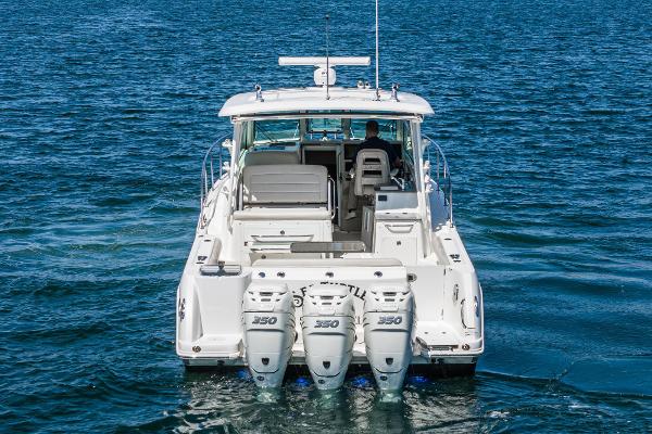 2020 Boston Whaler 345 Conquest - 3