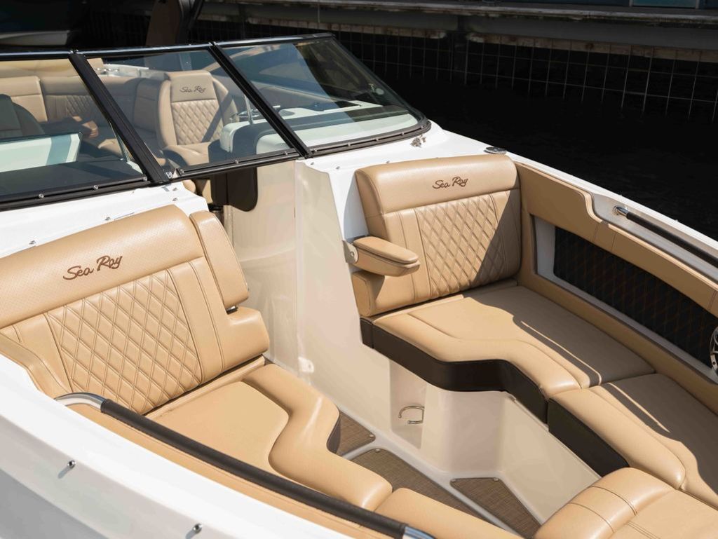 2019 Sea Ray SLX 280 - 17