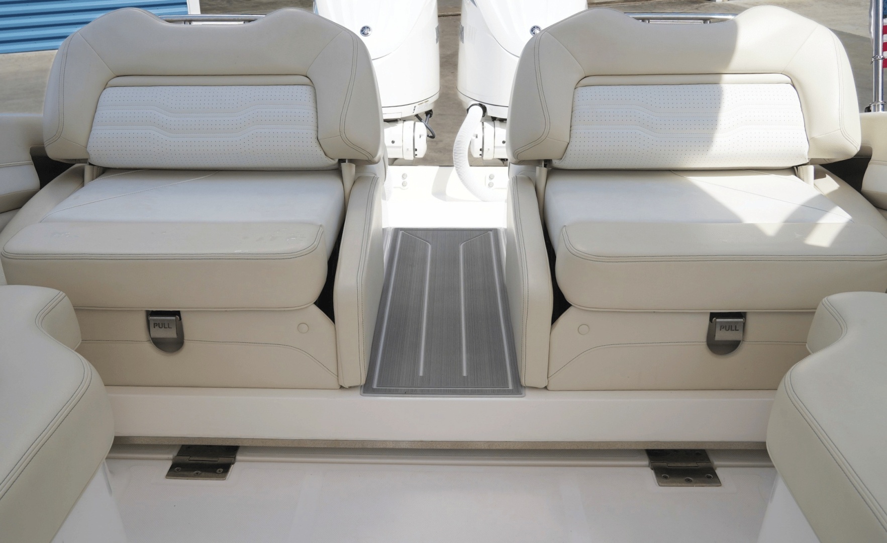 2024 Regal LX9 - Image 28