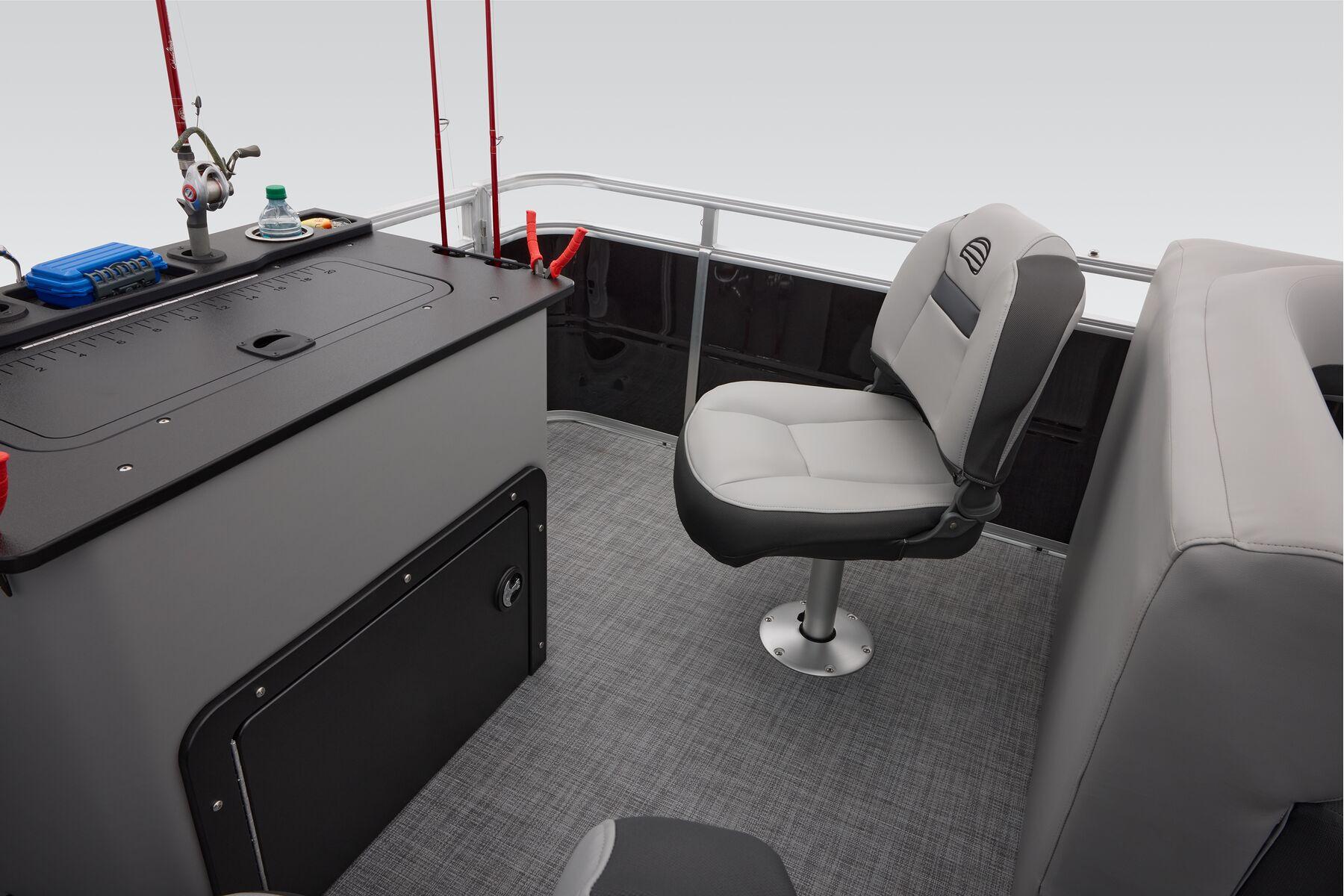 2026 Sun Tracker SportFish 20 DLX - 61