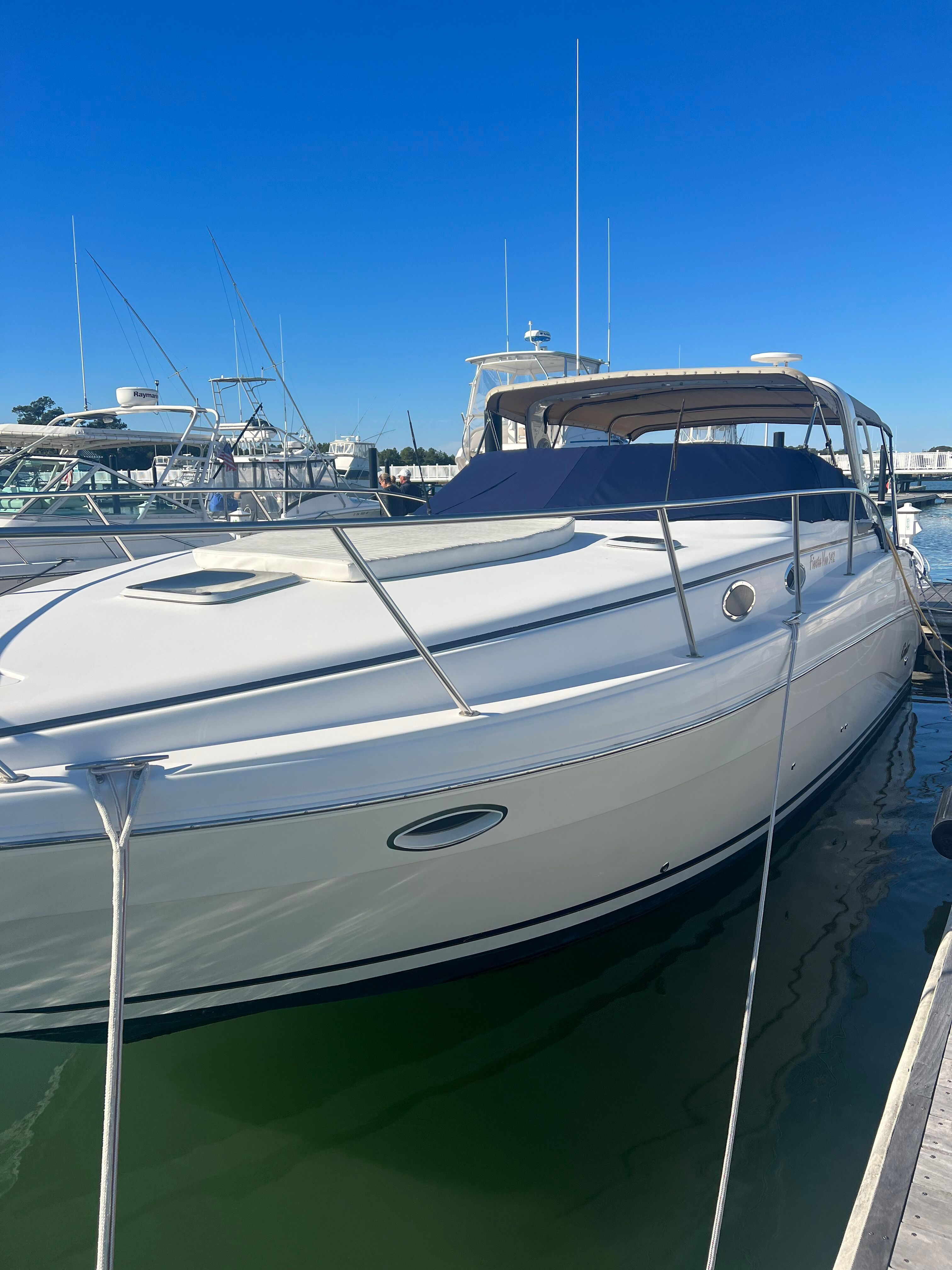 2003 Rinker Fiesta Vee 342 - 2