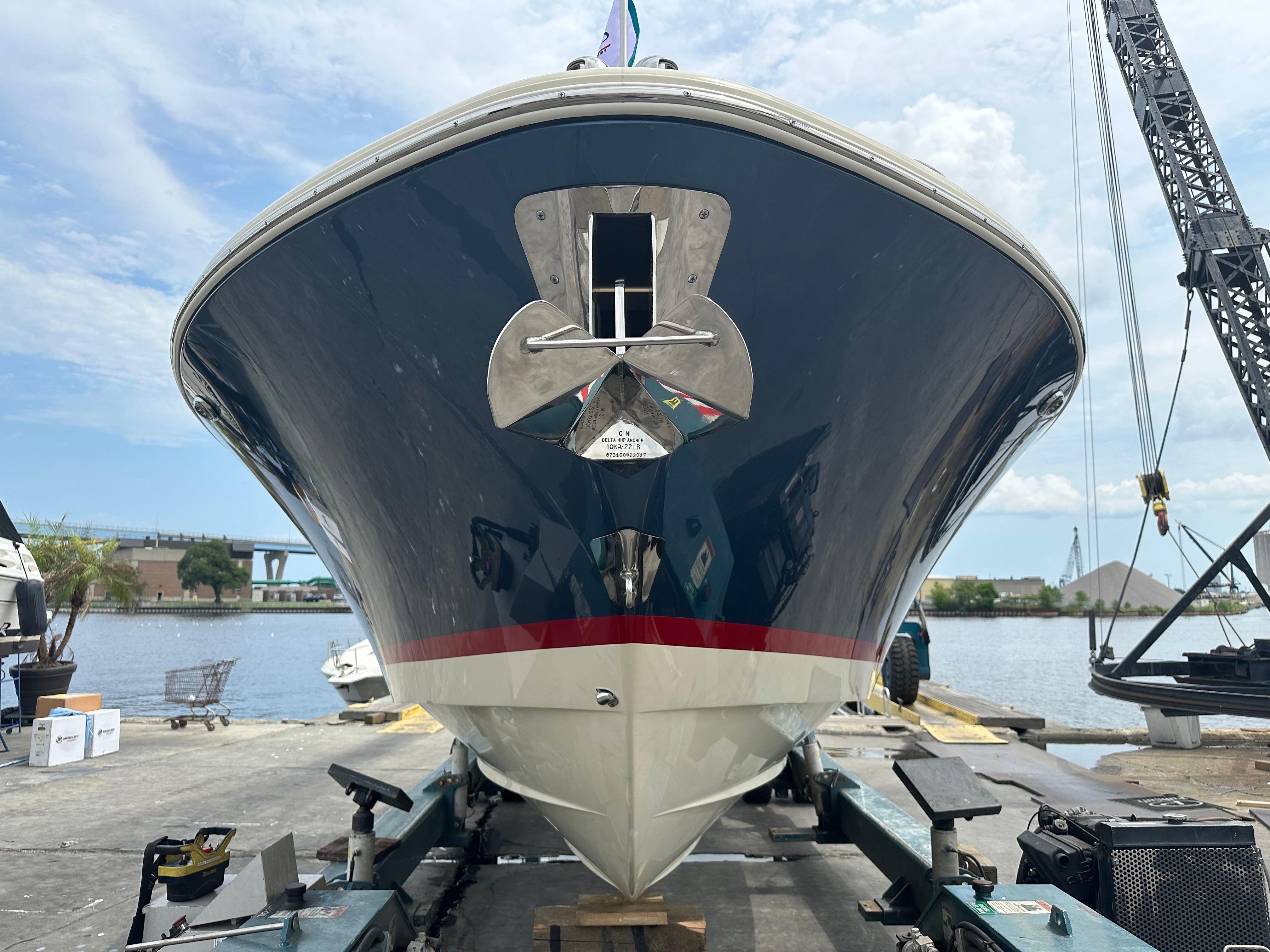 2025 Chris-Craft Calypso 32 - 11