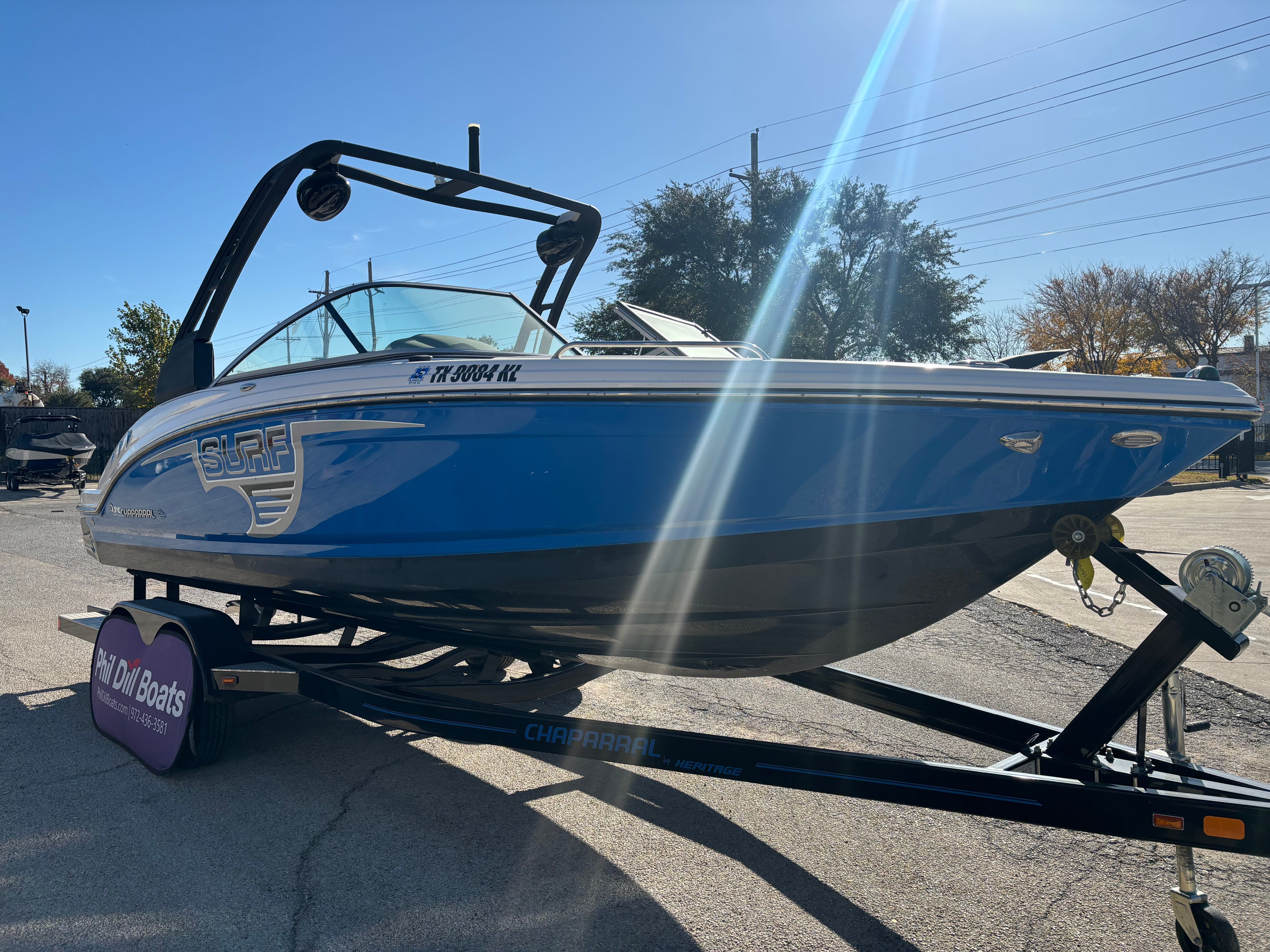 2019 CHAPARRAL 23 SURF - Image 7
