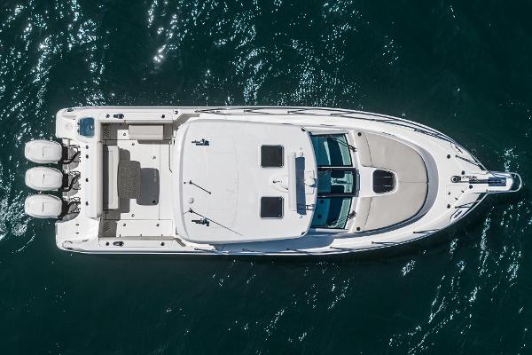 2020 Boston Whaler 345 Conquest - 2
