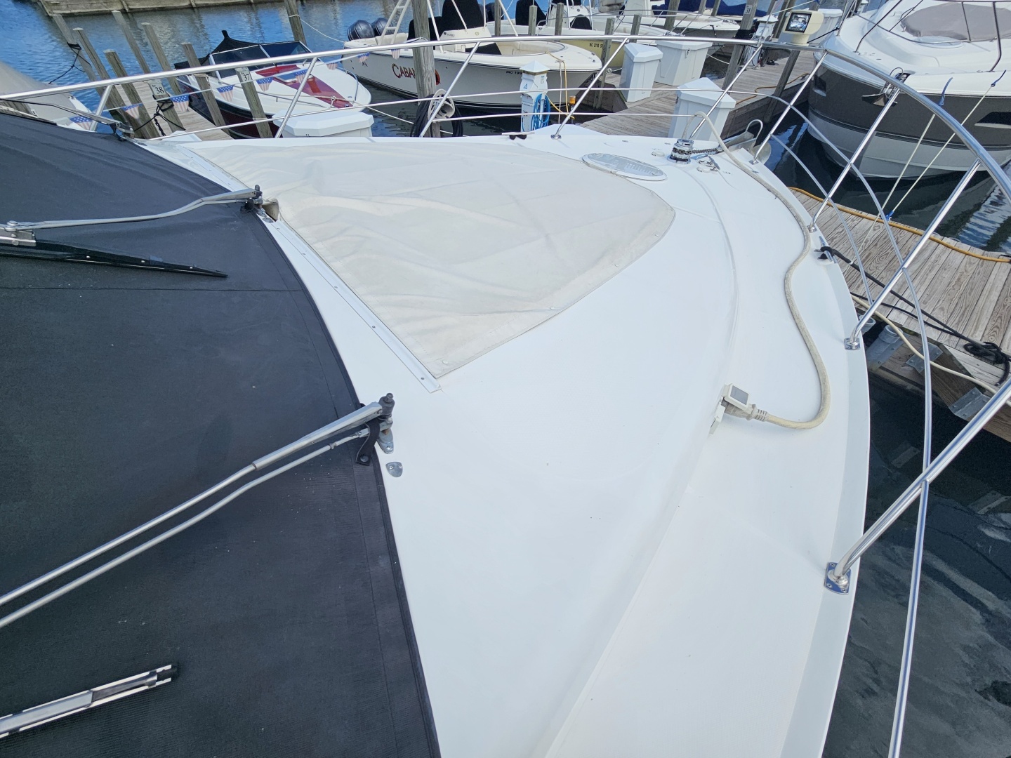 1999 Carver 530 Voyager - Image 40