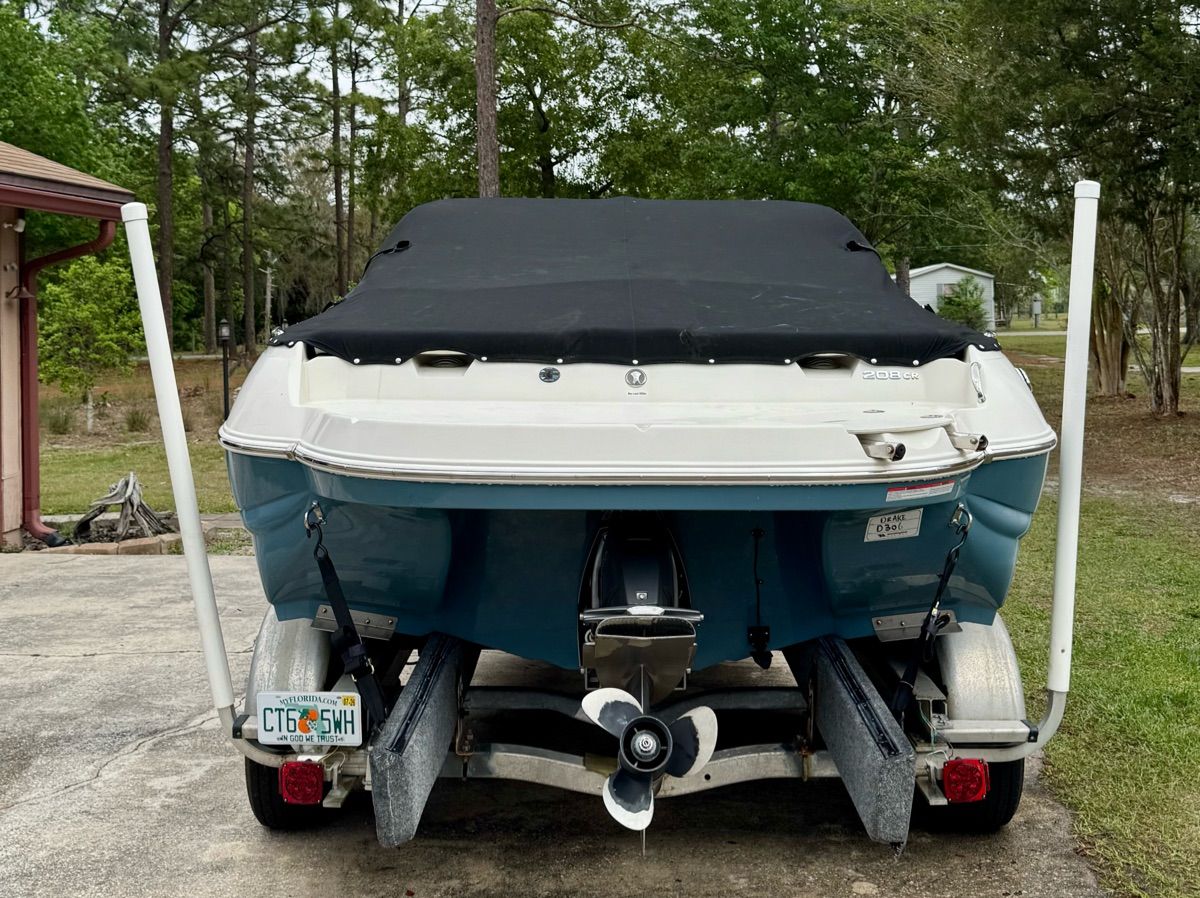 2020 Stingray 208 CR - 10