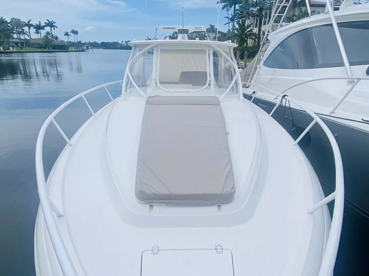 2008 Intrepid 390 Sport Yacht - Image 10
