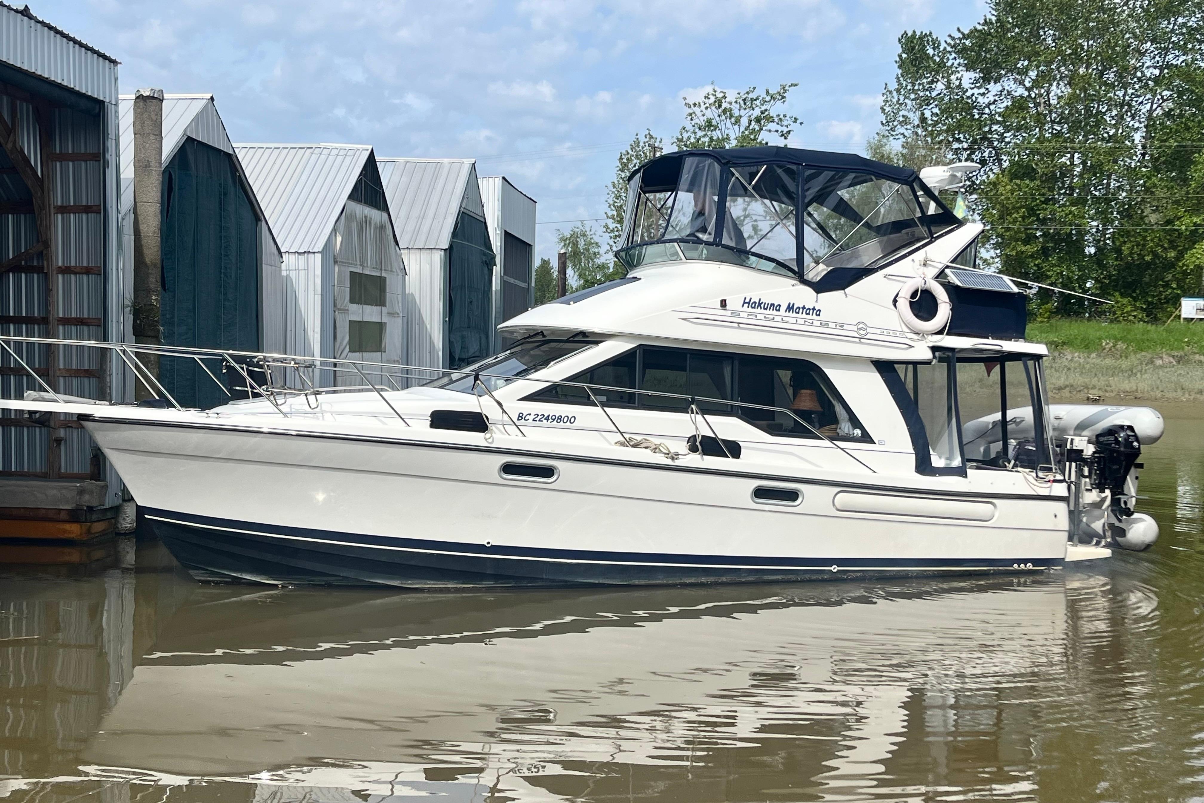 2000 Bayliner 3388 Command Bridge Motoryacht