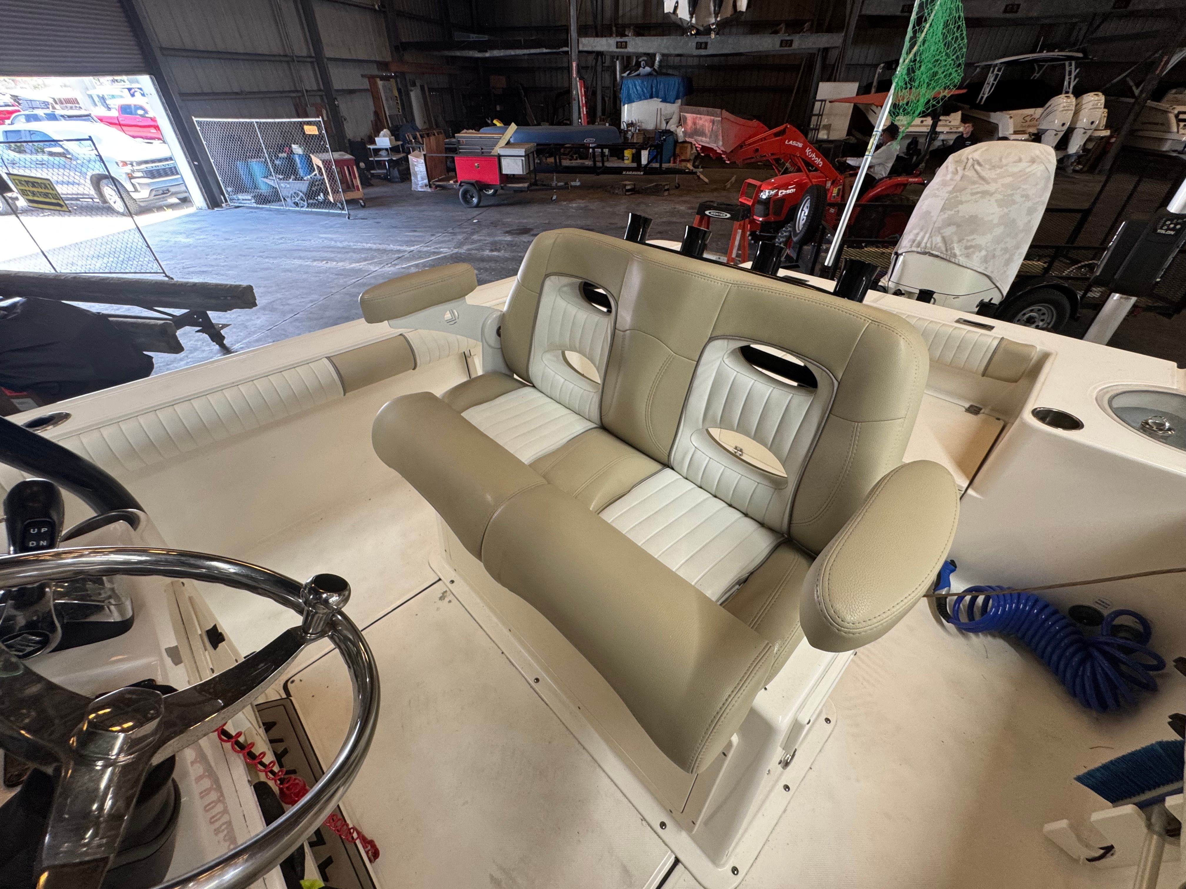 2020 Sea Born LX24 Center Console - 22