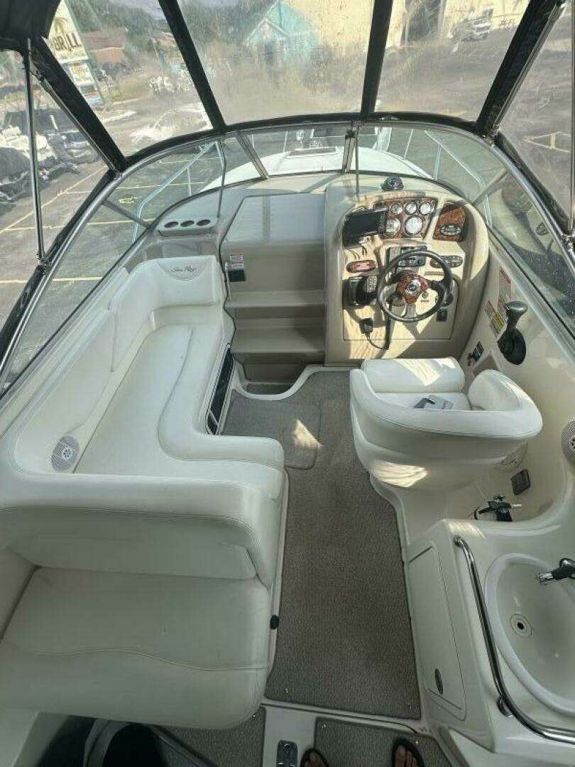 2004 Sea Ray — - Image 13