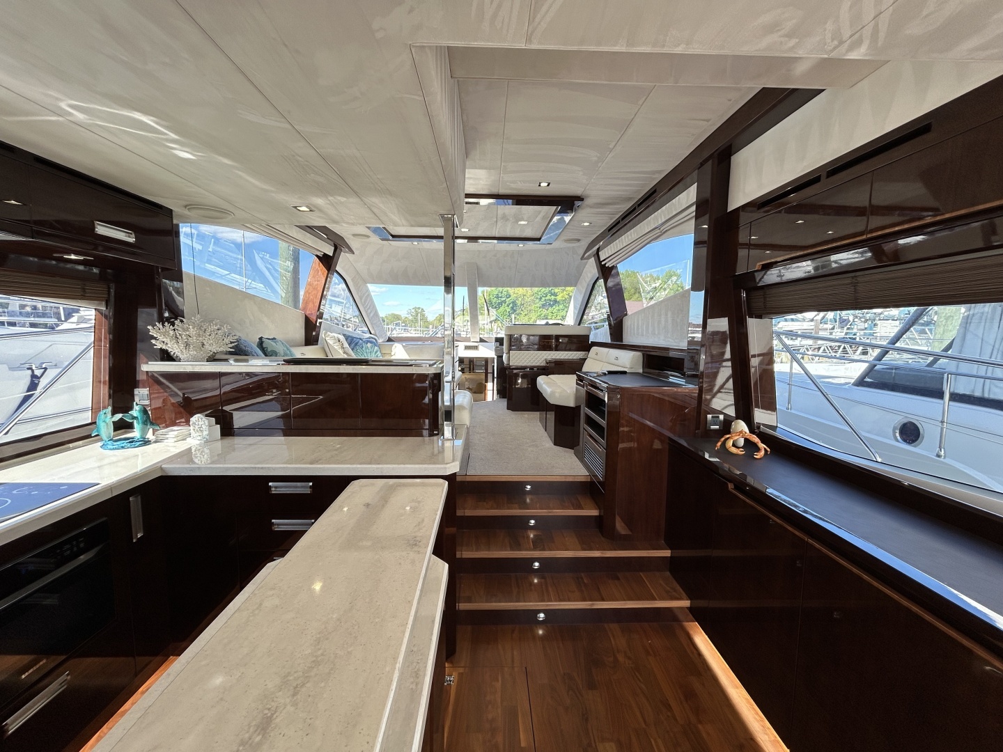 2019 Galeon 550 FLY - Image 6