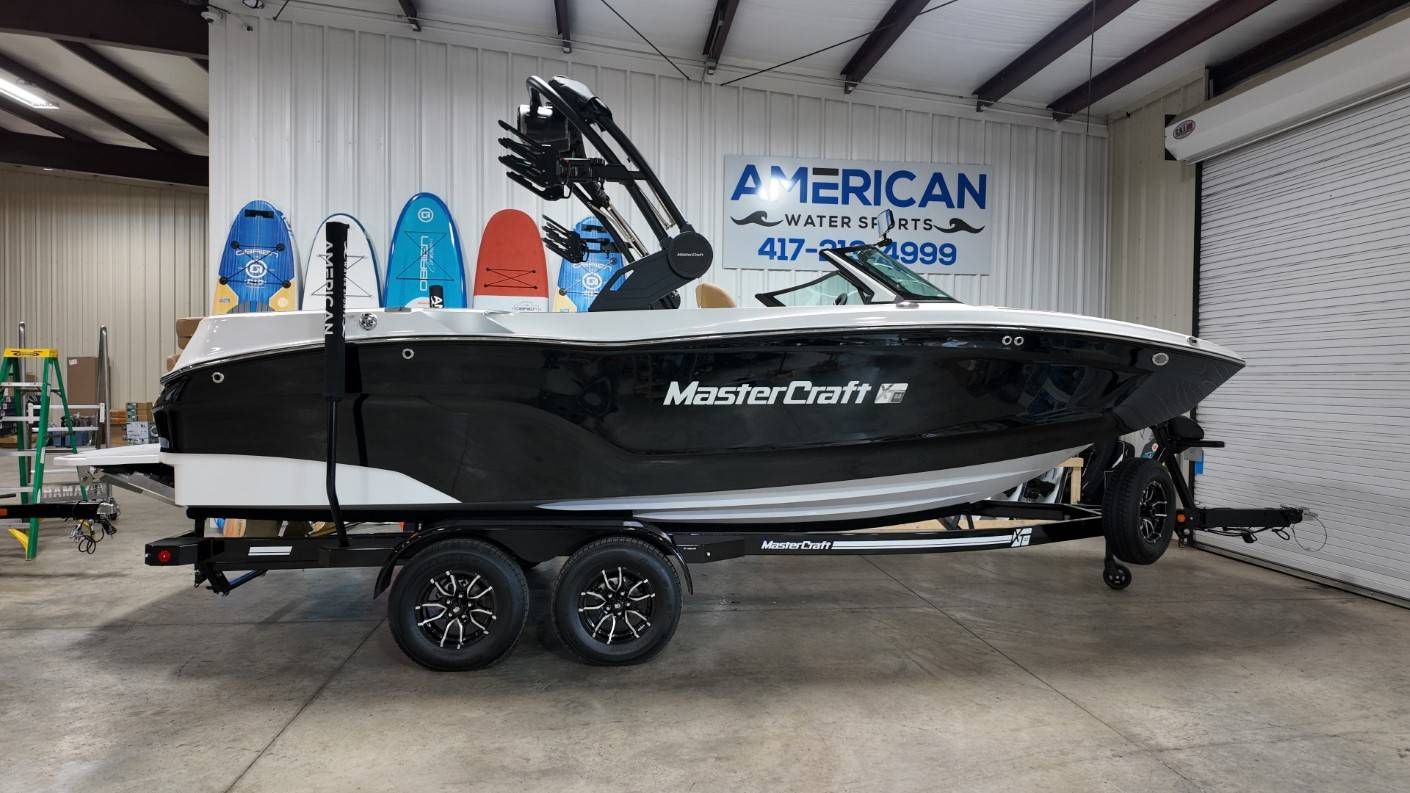 2026 MasterCraft XT22