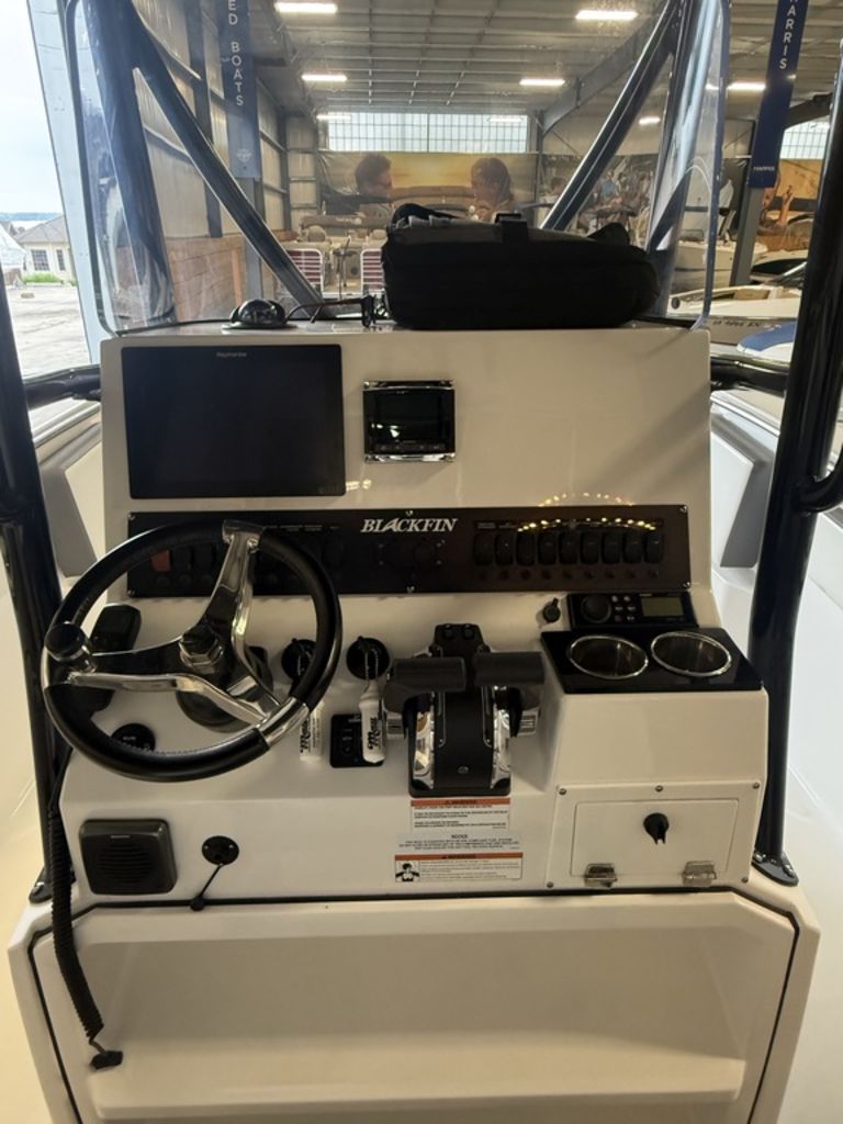 2019 Blackfin 242CC - 12