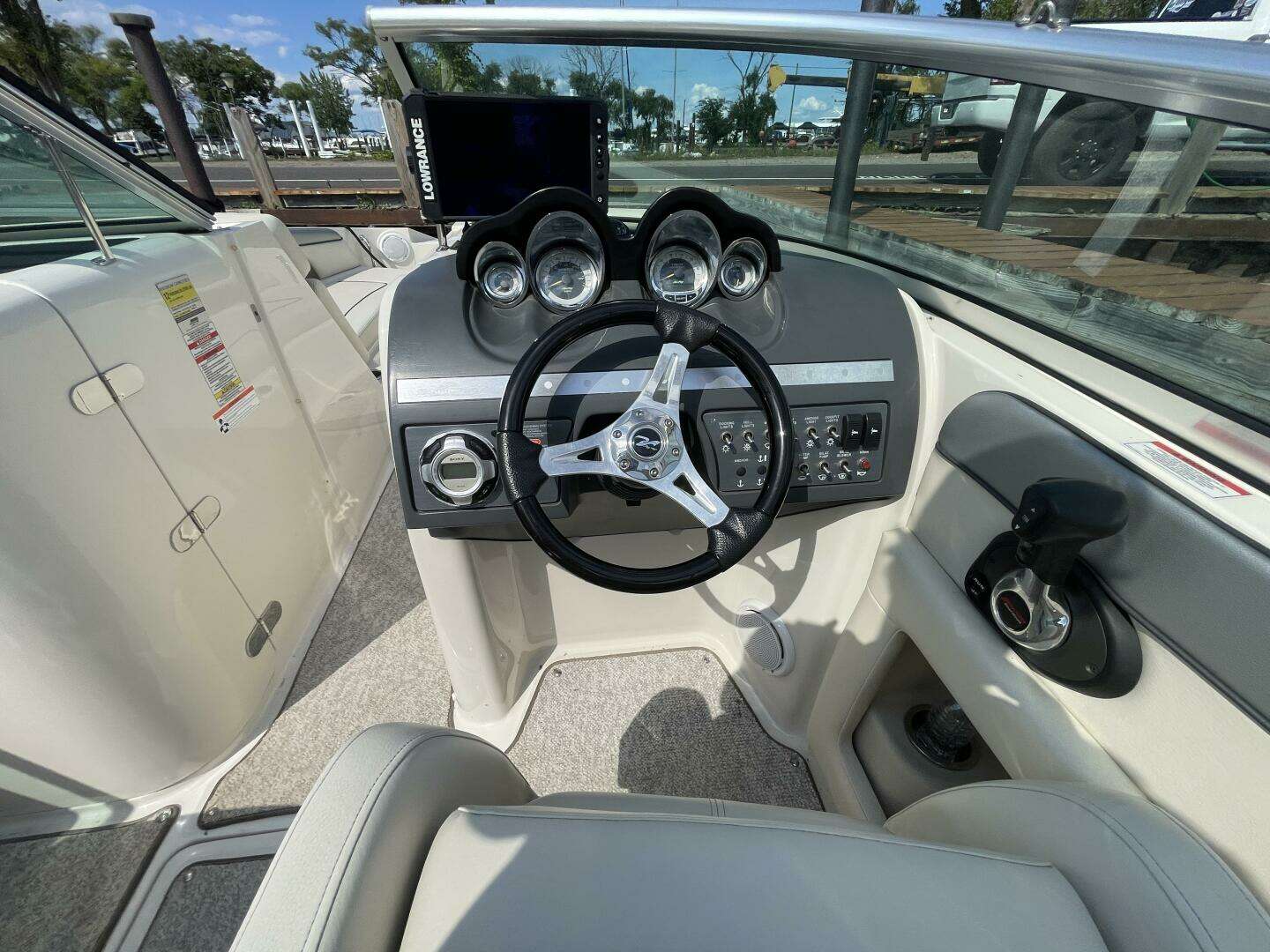 2010 Sea Ray 280 Sun Deck - Image 42