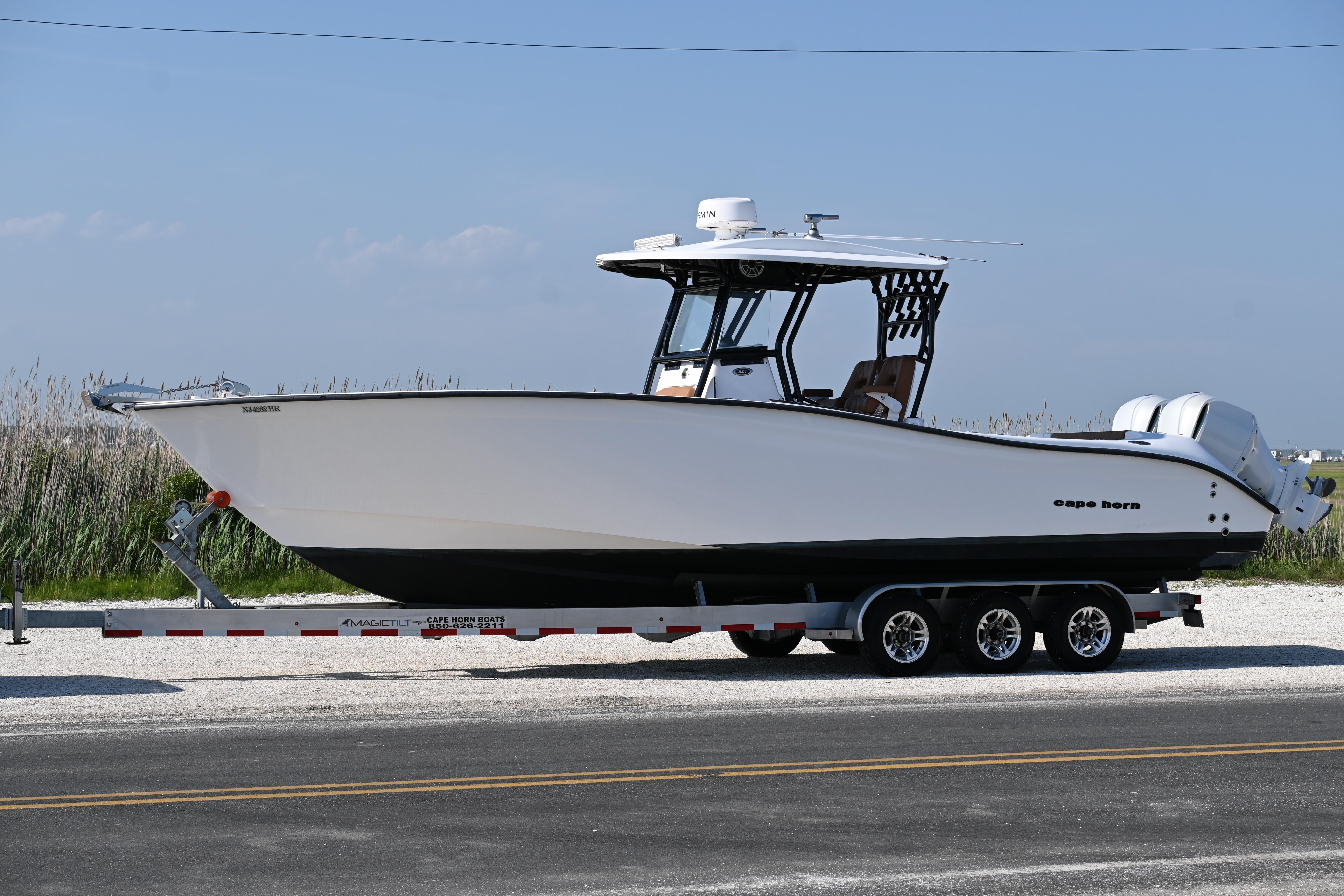 2021 Cape Horn 32 T