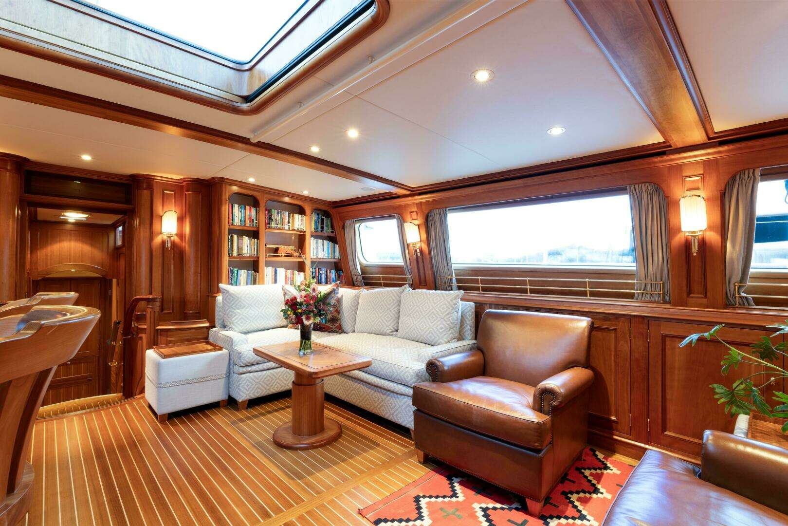 2001 Vitters Aft Cockpit - Image 34