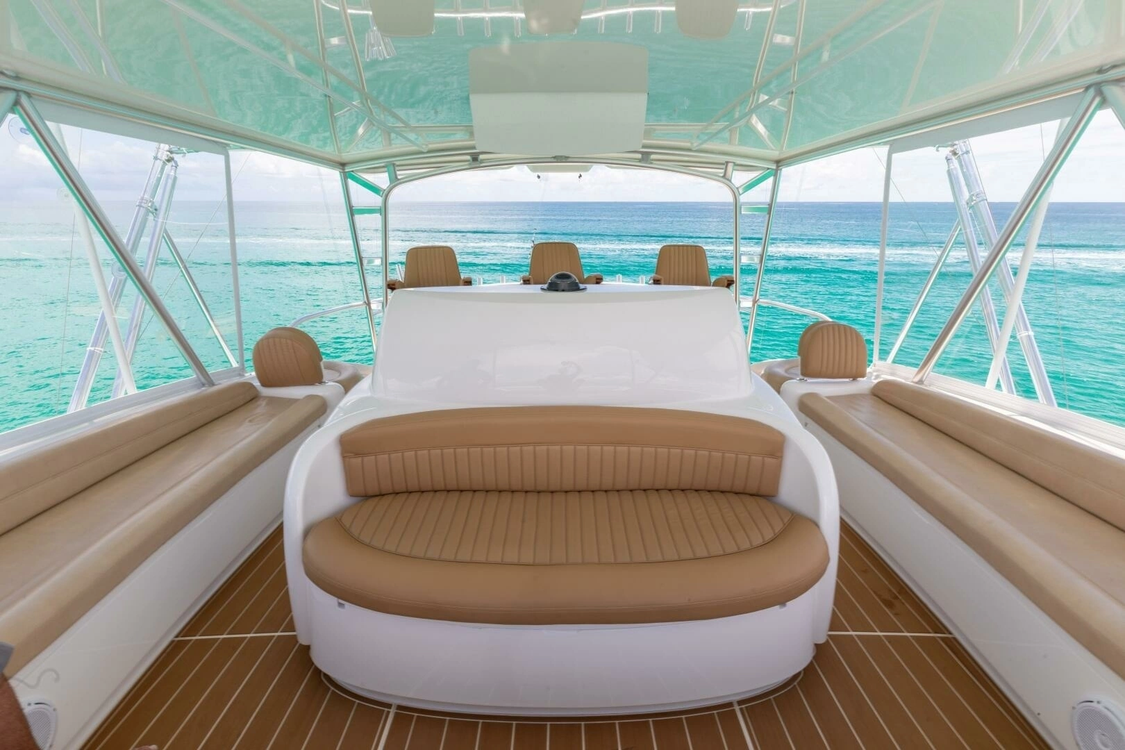 2015 Viking 70 Convertible - Image 33