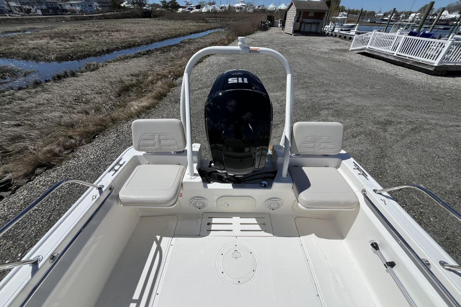 2026 Boston Whaler 170 Montauk - 3