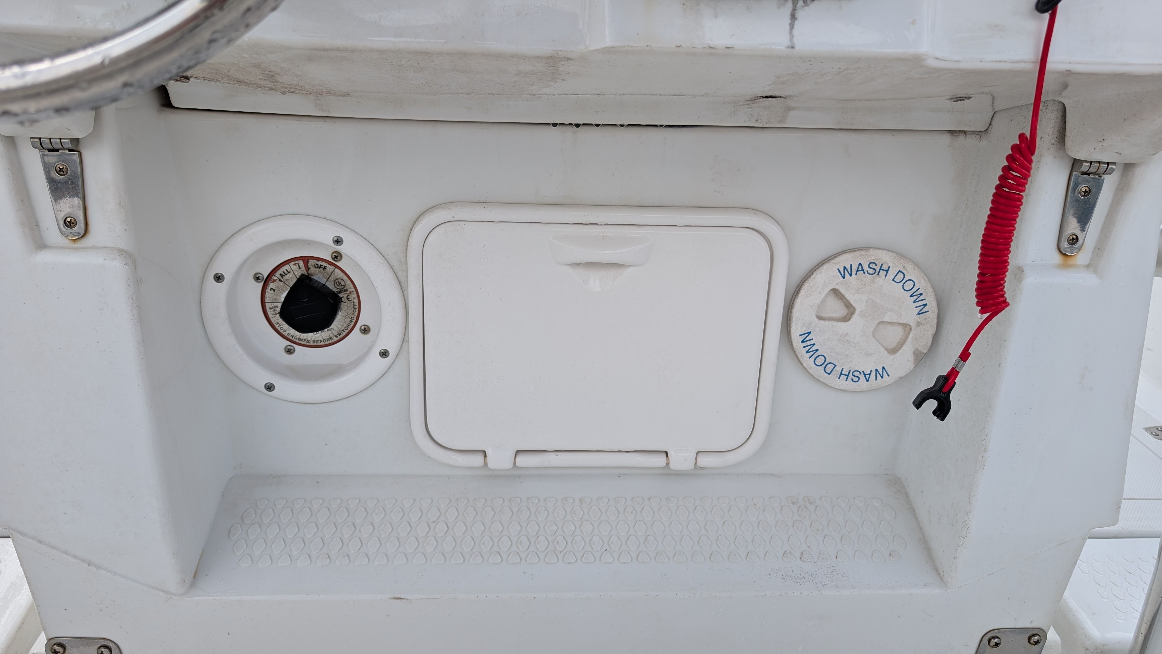 Close-up of the control area on a 2007 Triumph 215 CC boat.