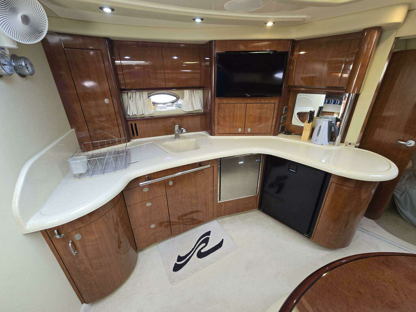 2004 Sea Ray 455 - Image 14
