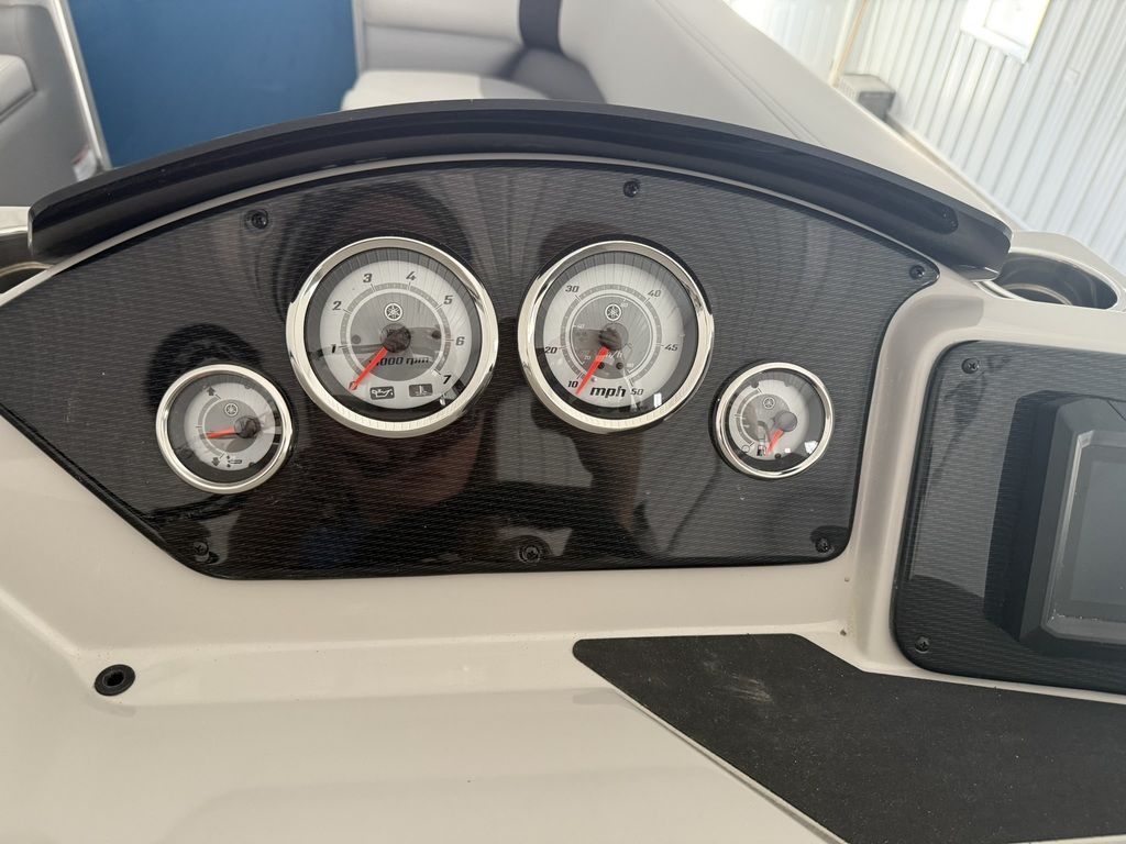 2026 SunCatcher Select 322SL - 21