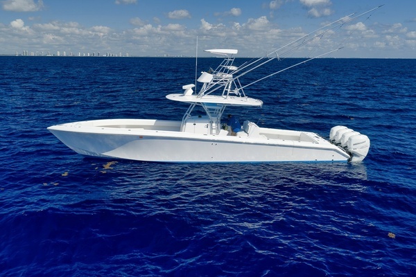 2017 Bahama 41CC