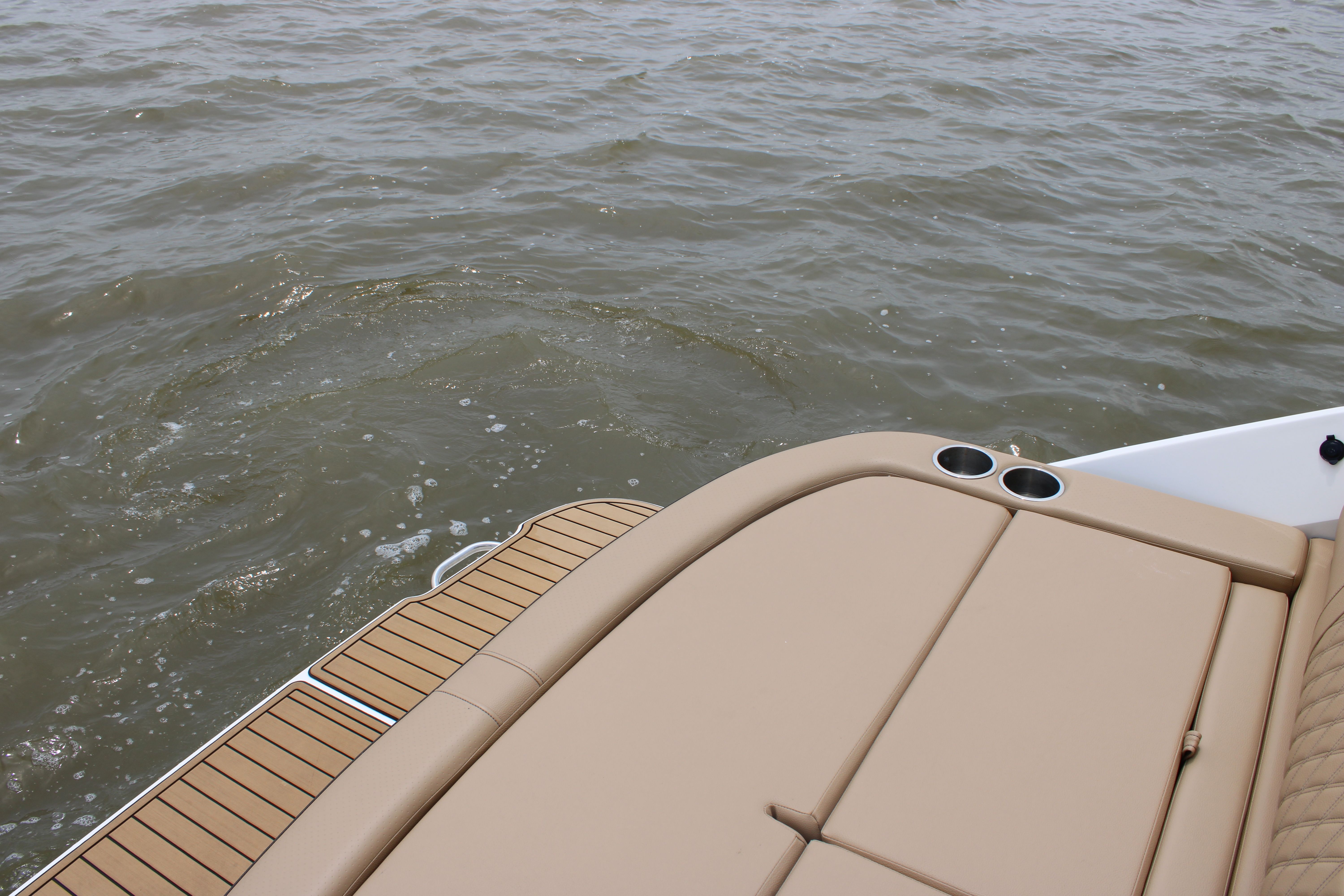 2020 Sea Ray SLX 280 - 11