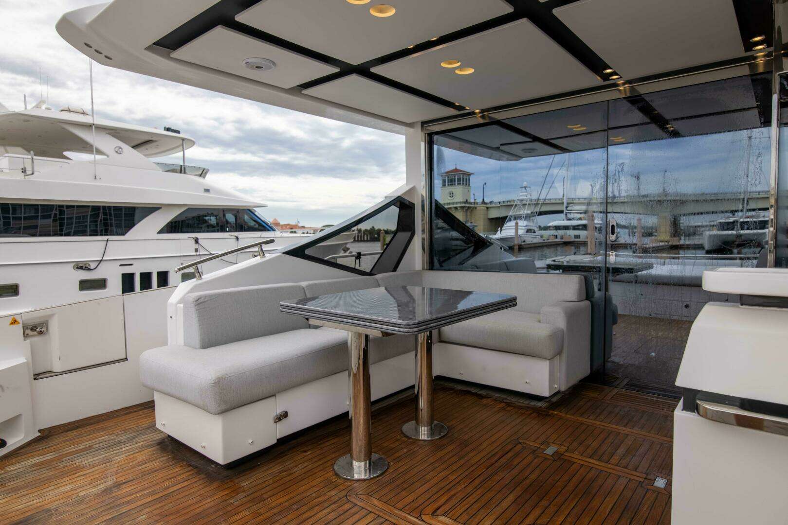 2019 Azimut S7 - Image 6