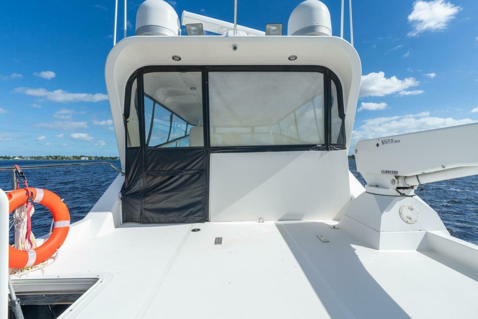2009 Pacific Mariner 65 Motor Yacht - Image 12
