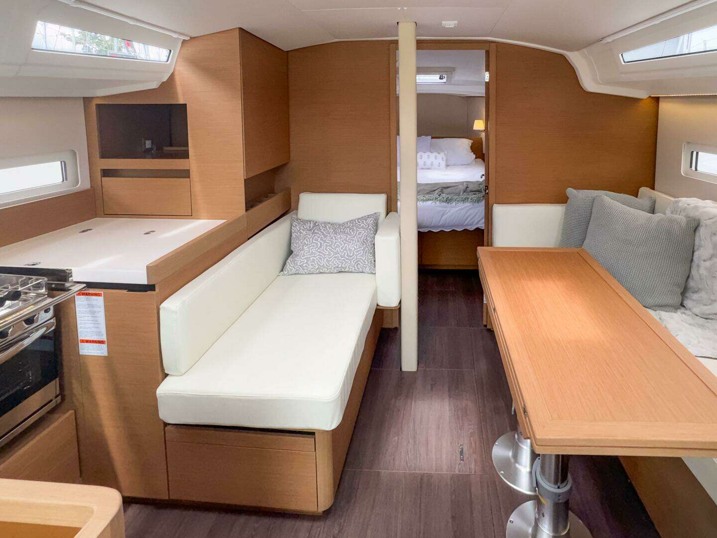 2024 Jeanneau Sun Odyssey 410 - Image 15
