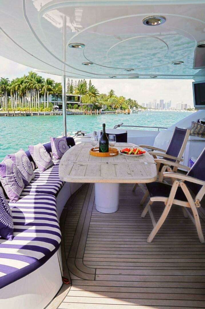 2003 Sunseeker 82 Yacht - Image 4