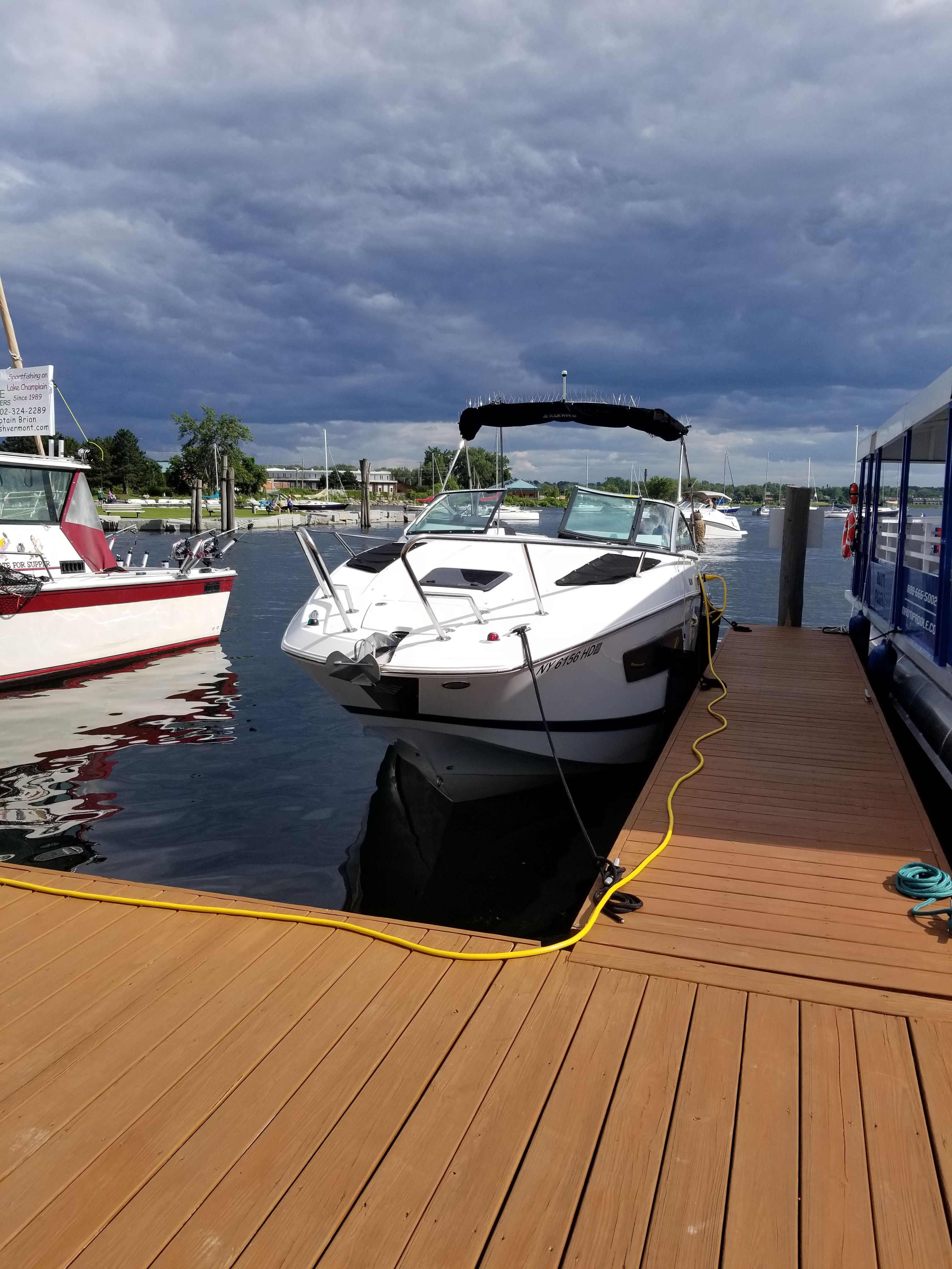 2020 Four Winns V255 OB - 11