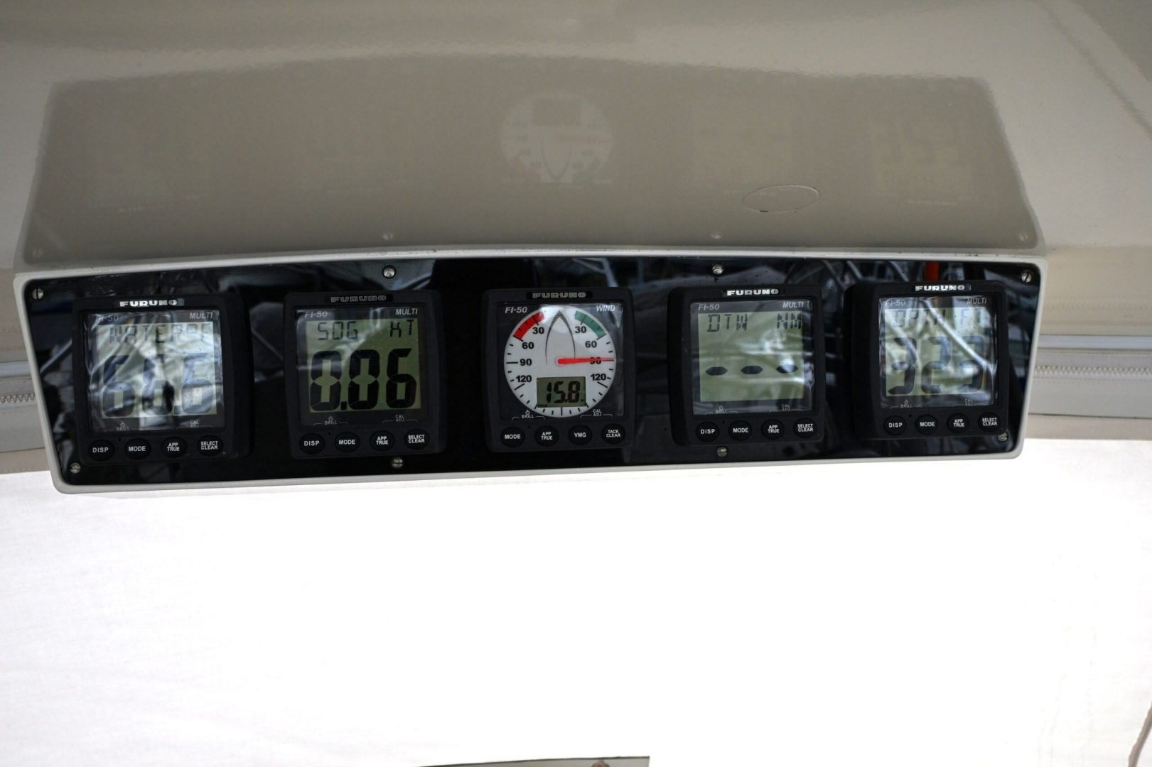 2006 Waterline 50 - Image 37
