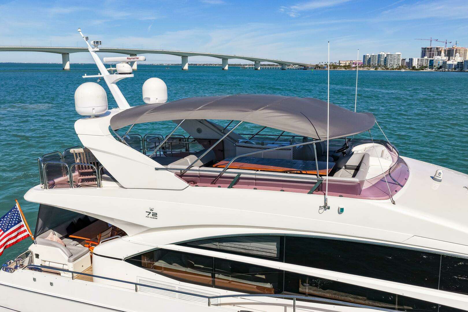 2014 Princess Y72 - Image 9