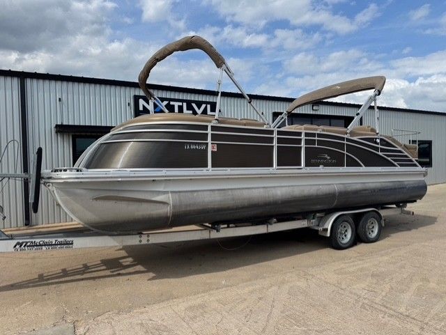 2016 Bennington 2575 QCW - 2