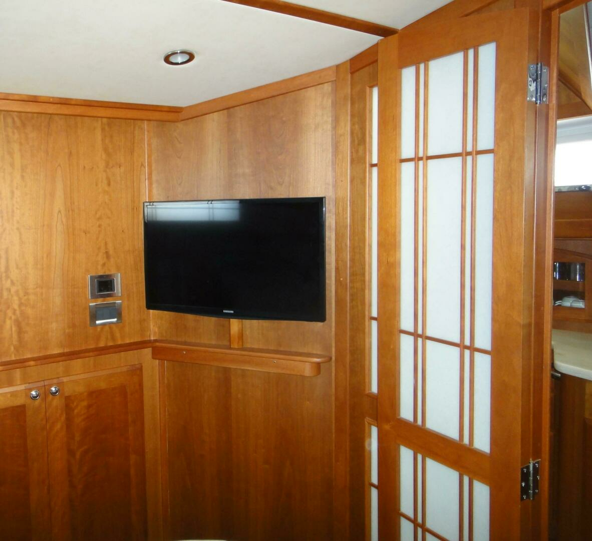 2018 Sabre 48 Salon Express - Image 20