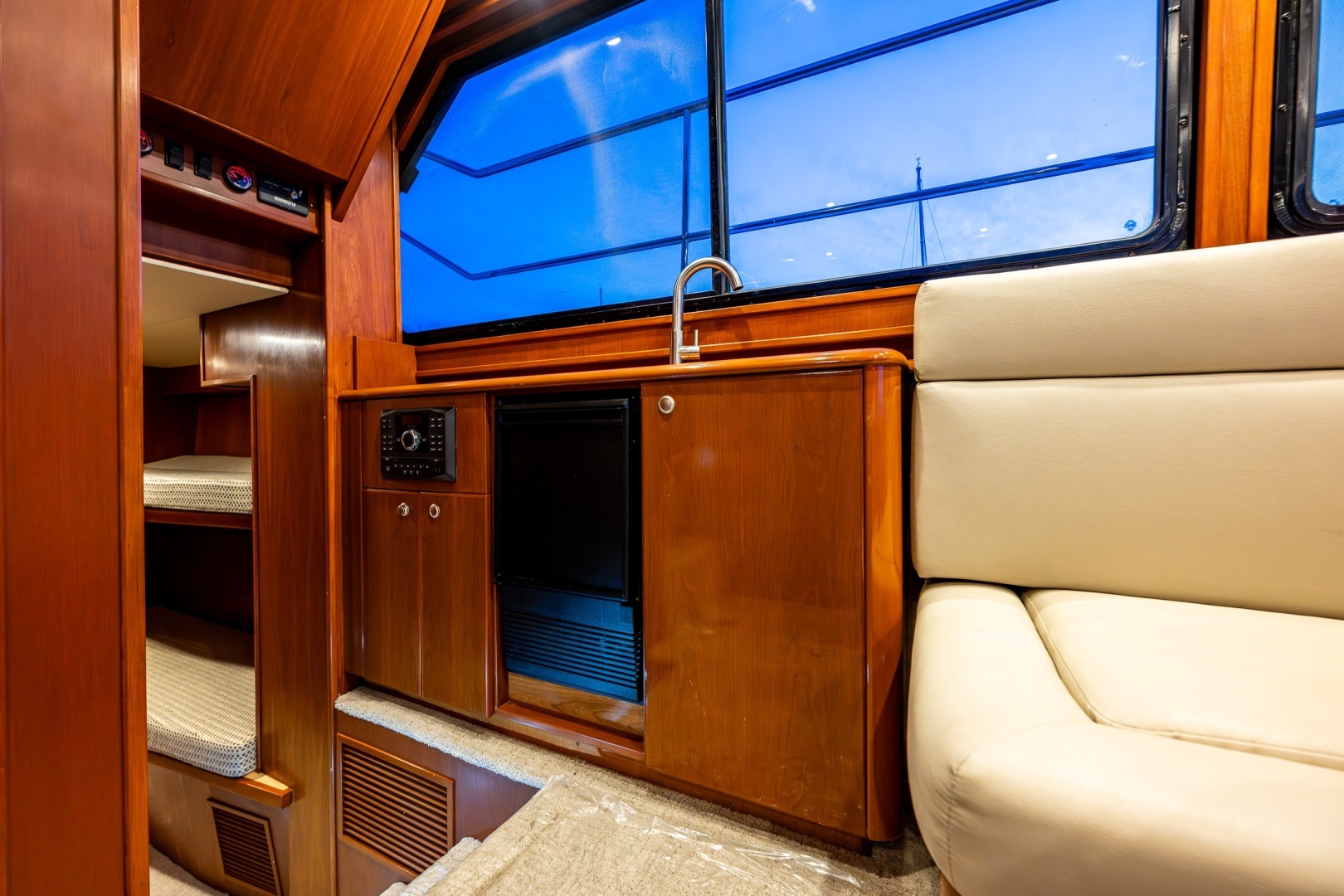 2009 Powercat 58 - Image 23