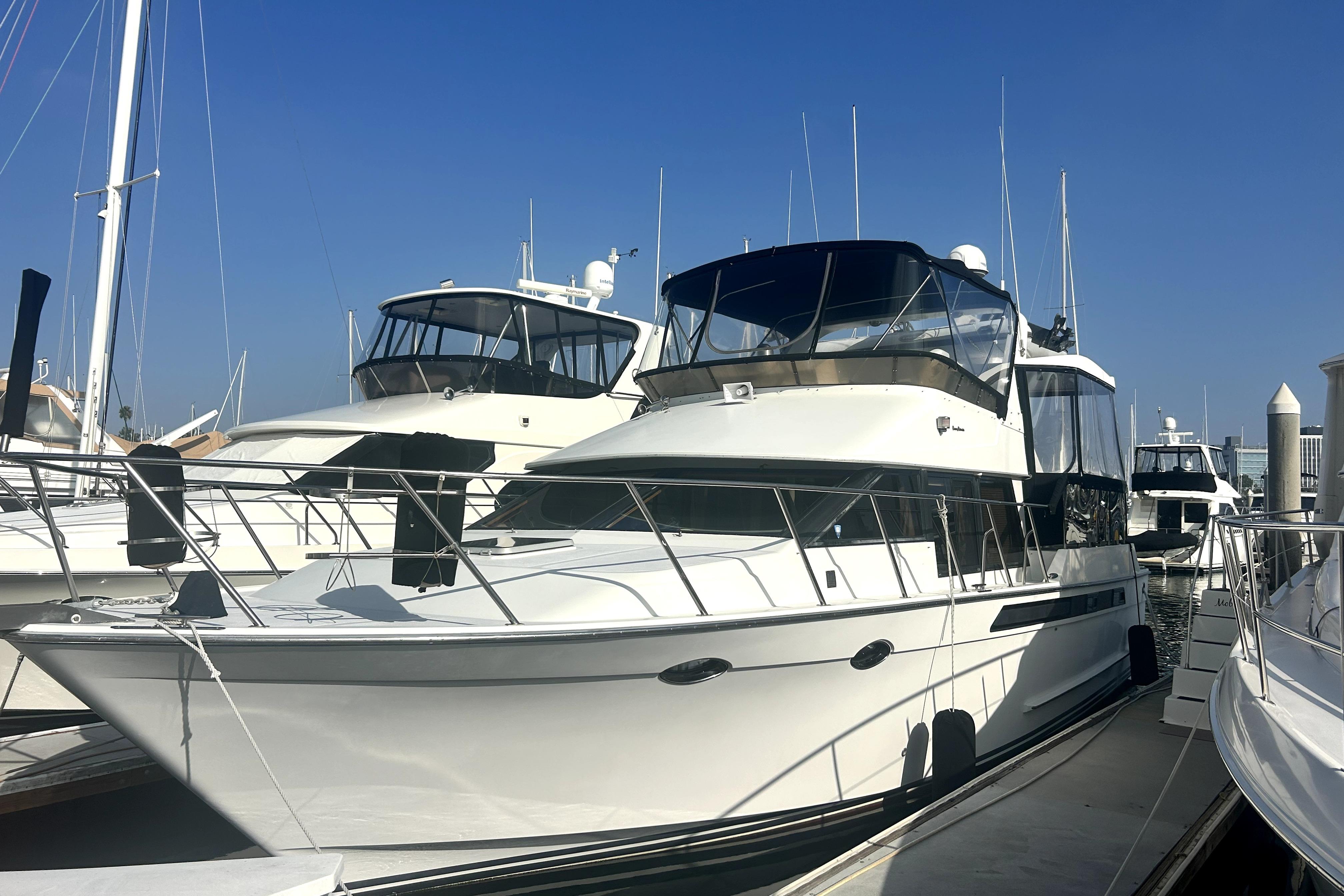 1989 Ocean Alexander 440 Sundeck CPMY