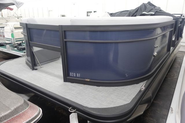 2023 Flagship Pontoons Discover Rear Fish D20 RF