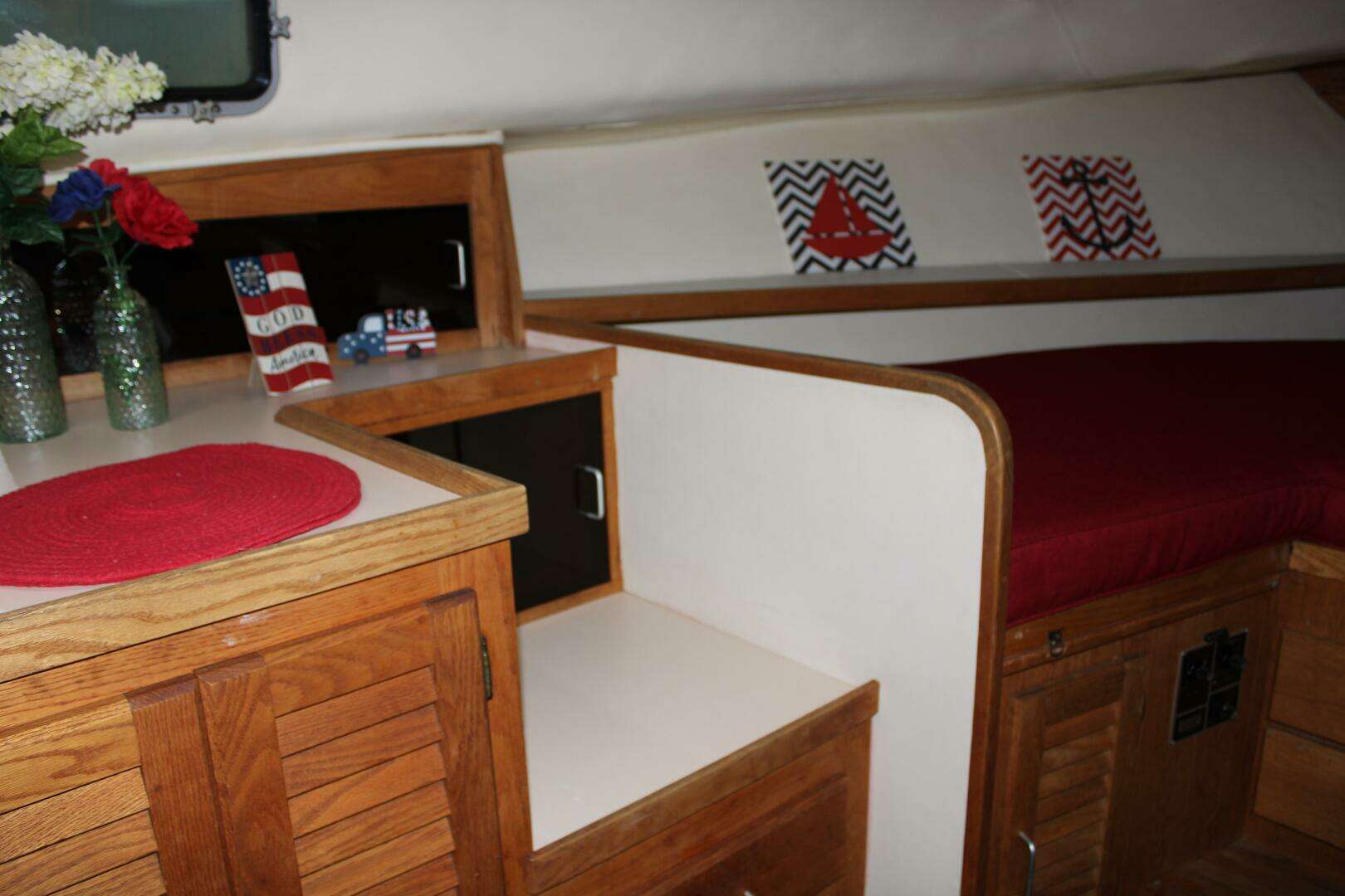 1986 Mainship 40' Double Cabin - Image 14