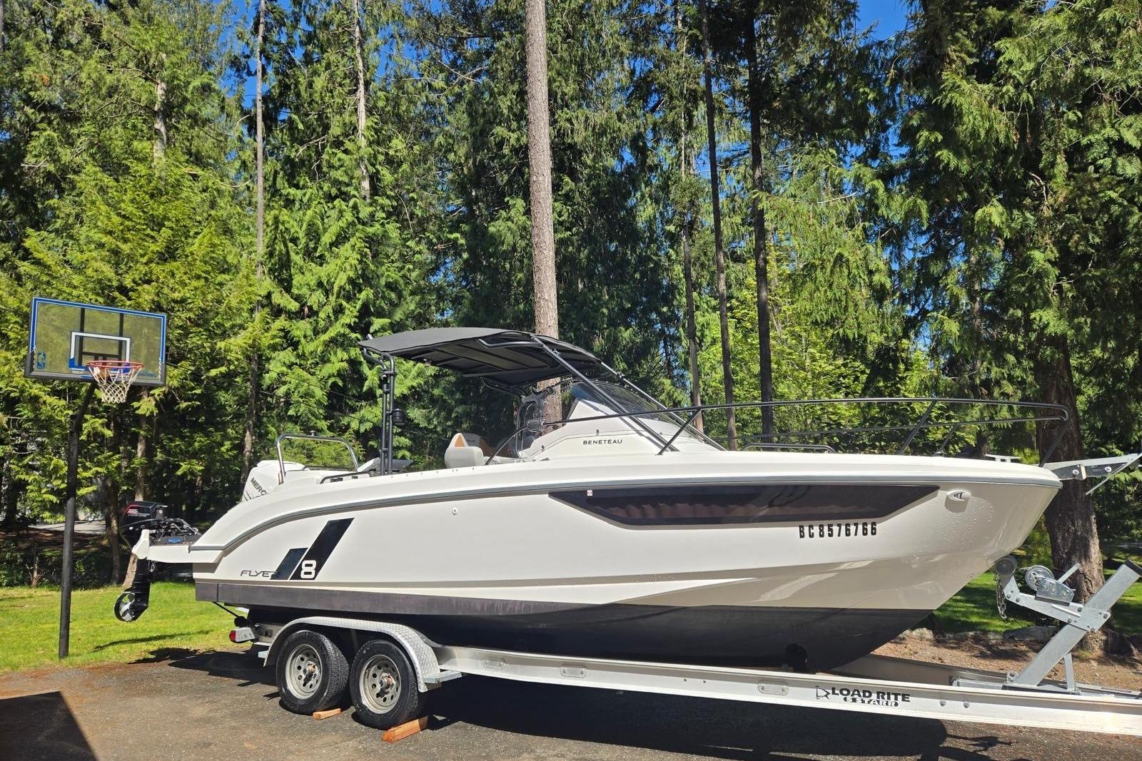 2023 Beneteau Flyer 8 SUNdeck
