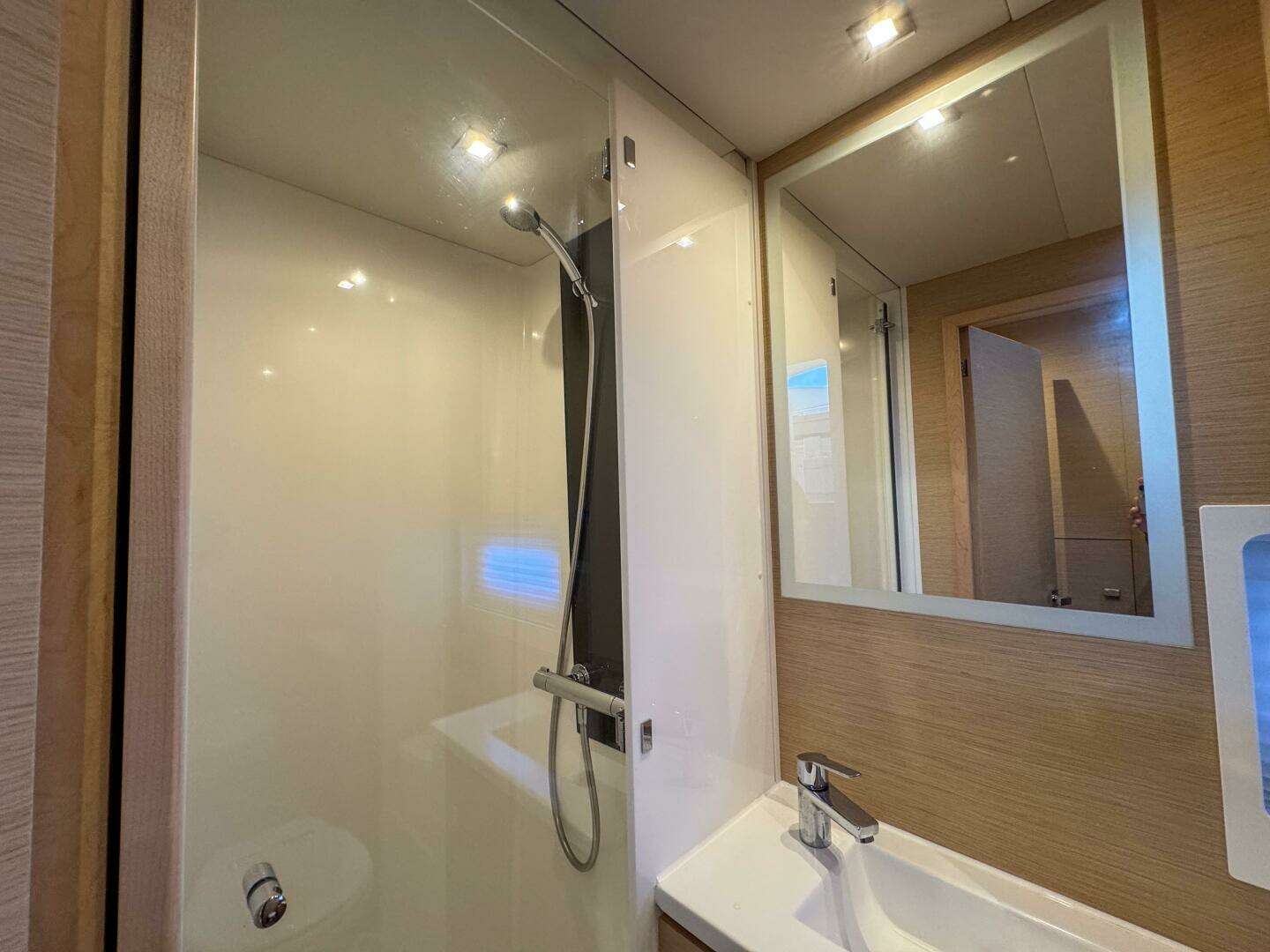 2021 Fountaine Pajot MY44 - Image 46
