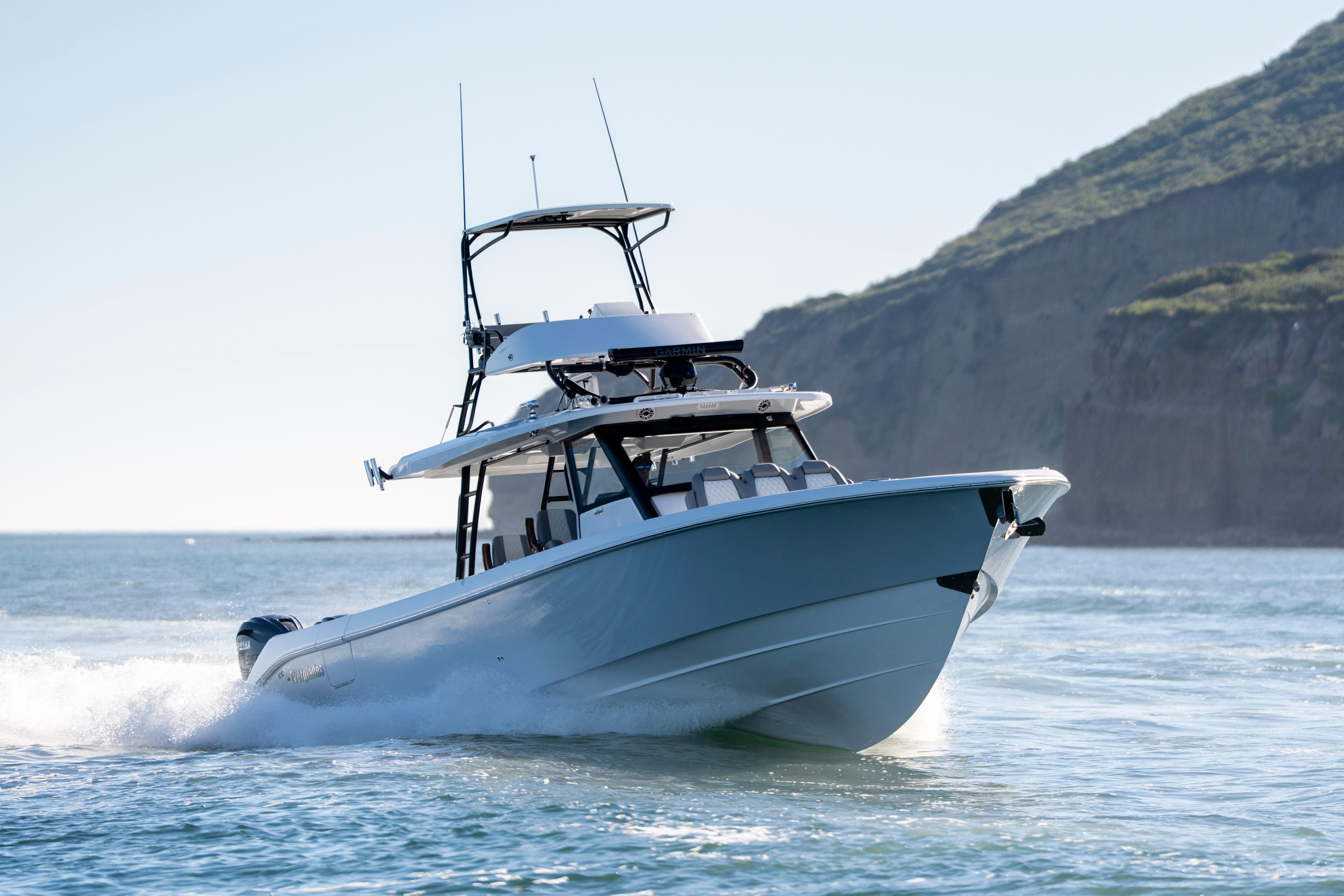 2026 Everglades 455 Center Console
