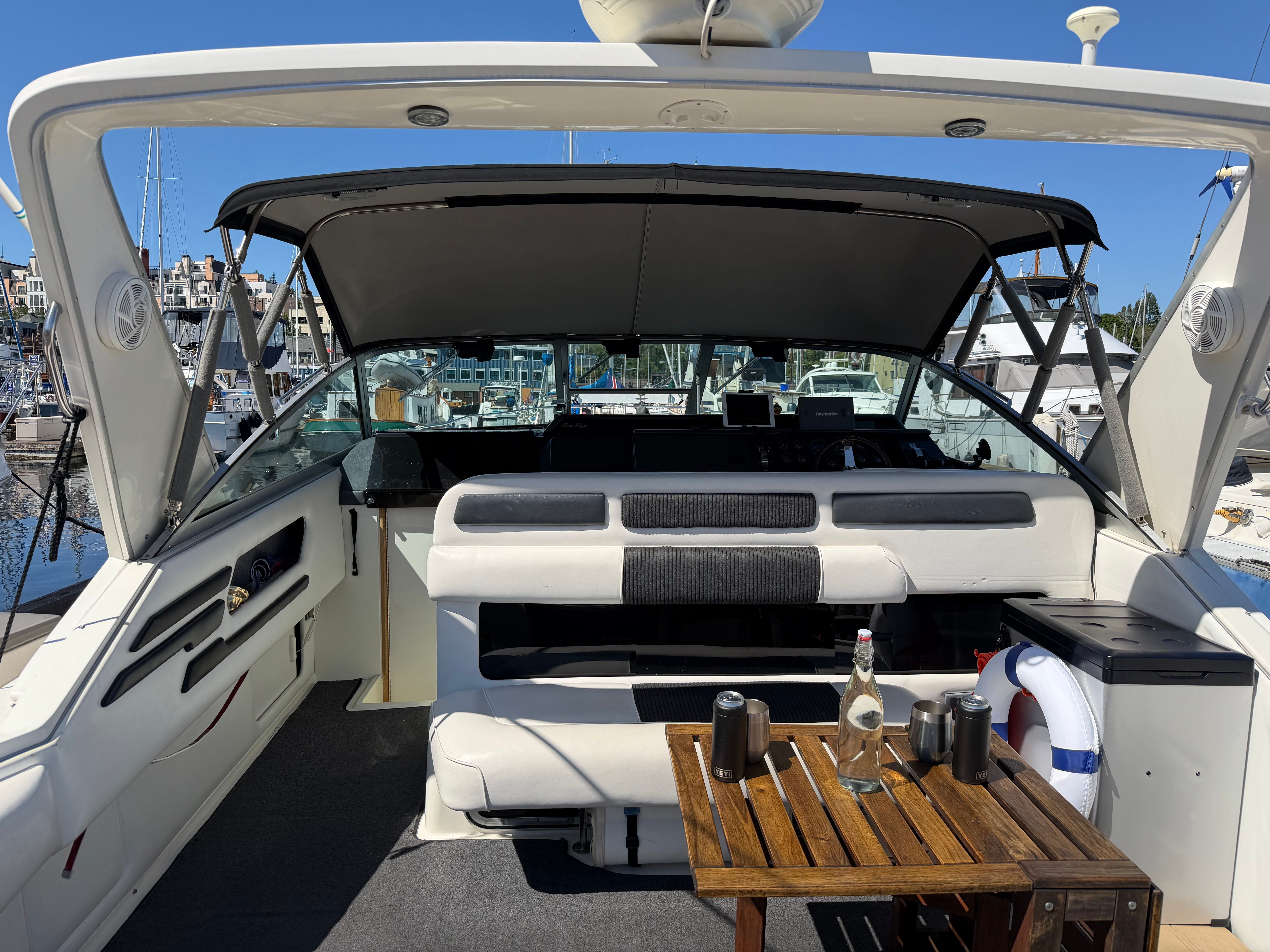 1992 Sea Ray Sundancer 330