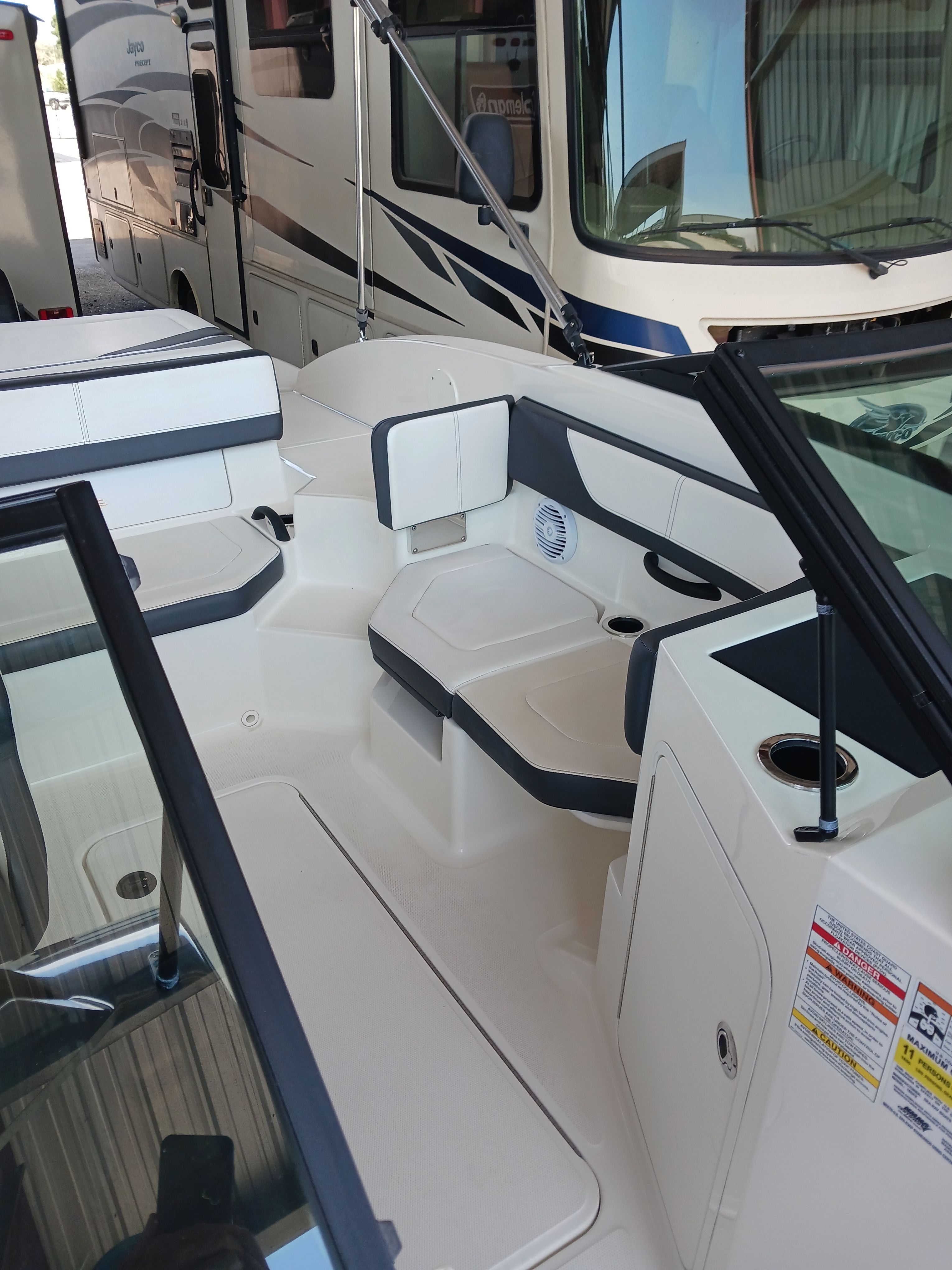 2017 Sea Ray SPX 190 - 6