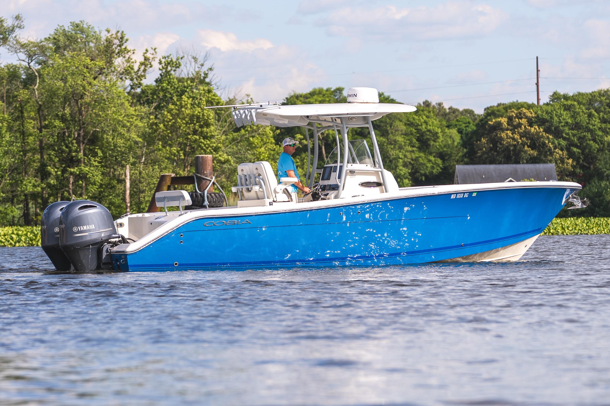 2019 Cobia 277 Center Console